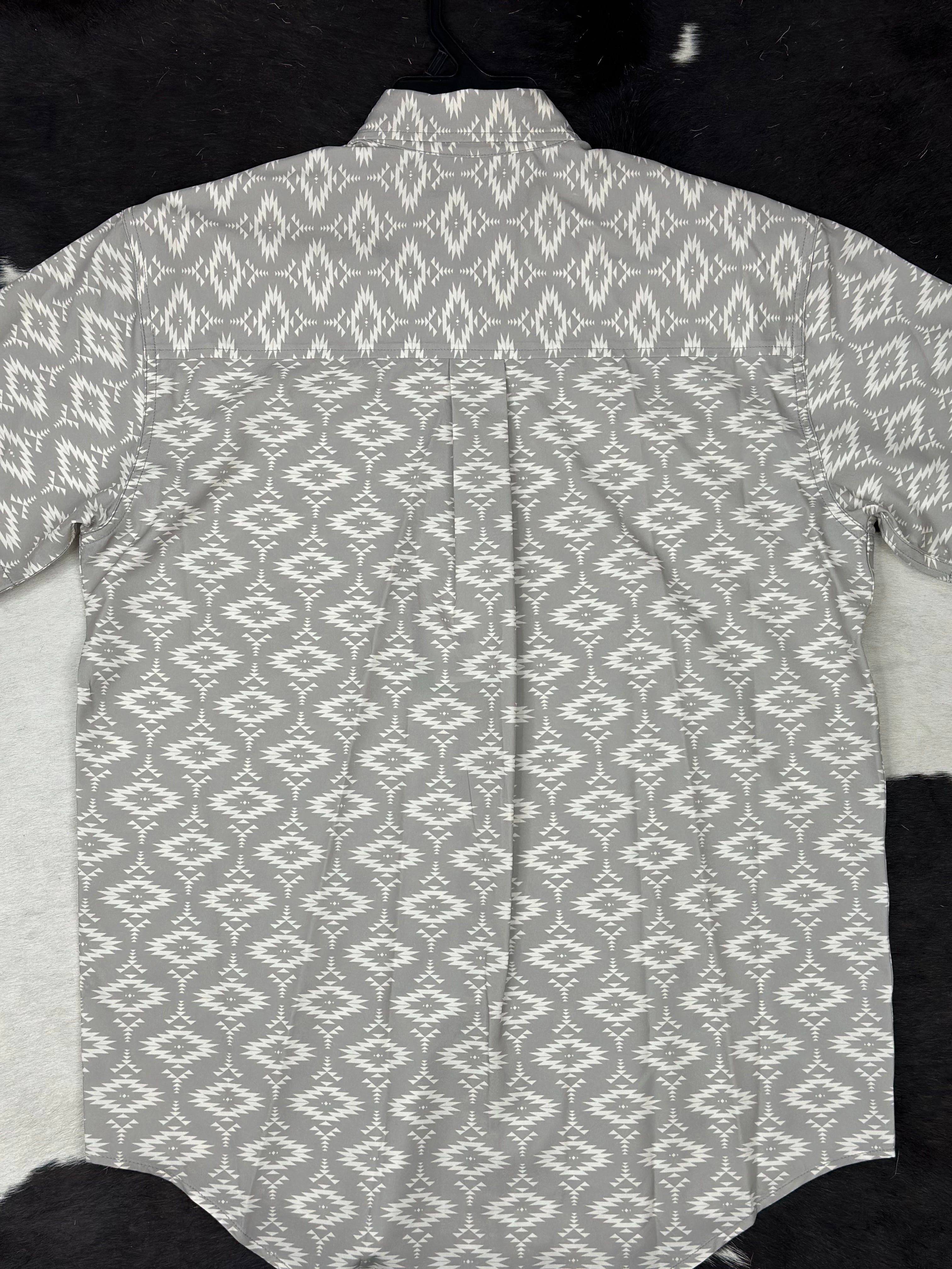 CINCH LIGHT GREY AZTEC PRINT BUTTON UP SHORT SLEEVE