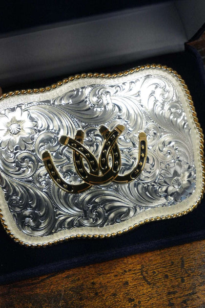 MONTANA SILVERSMITH BOLD ENGRAVED SCALLOPED COWBOY CAMEO BUCKLE