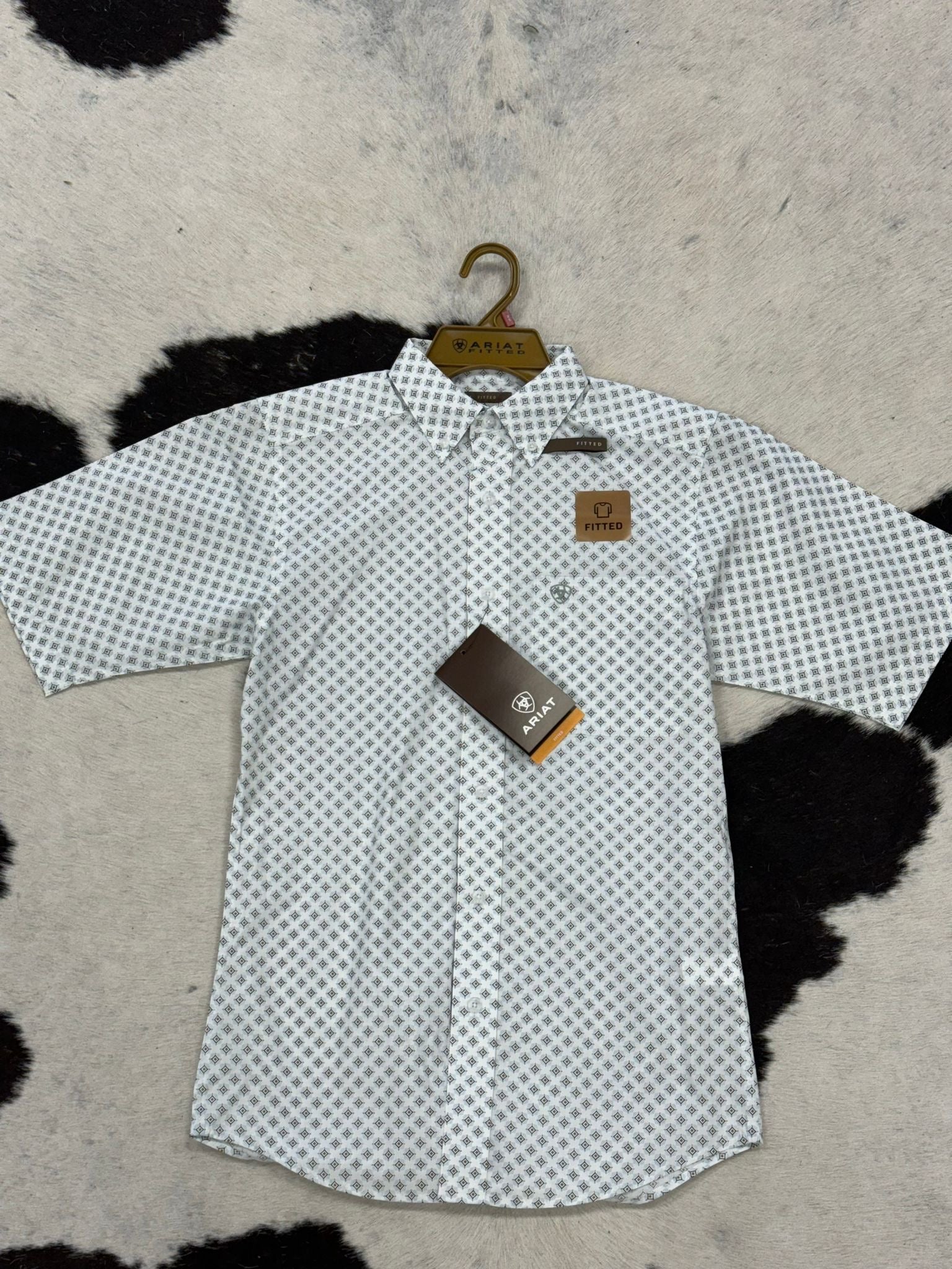 ARIAT EMRE WHITE FITTED SHORT SLEEVE SHIRT