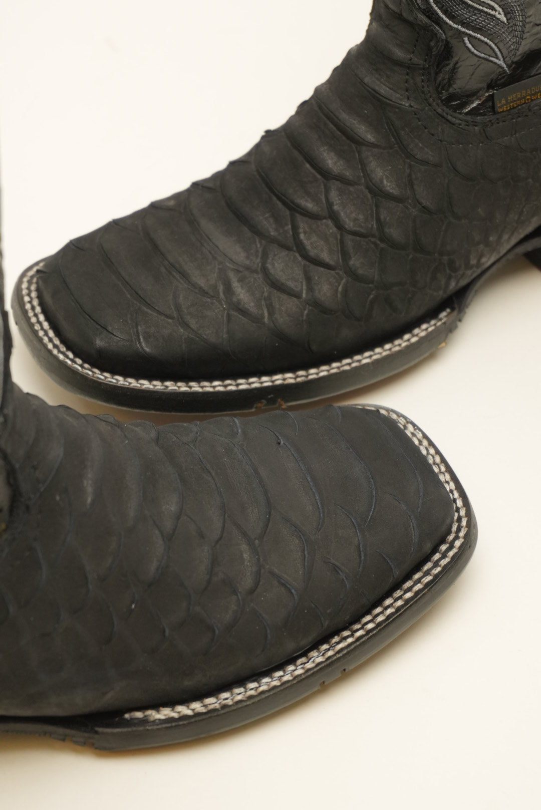 LA HERRADURA MENS DANIEL PITON JUMBO NOBUCK NEGRO BARZA SQUARE TOE BOOT