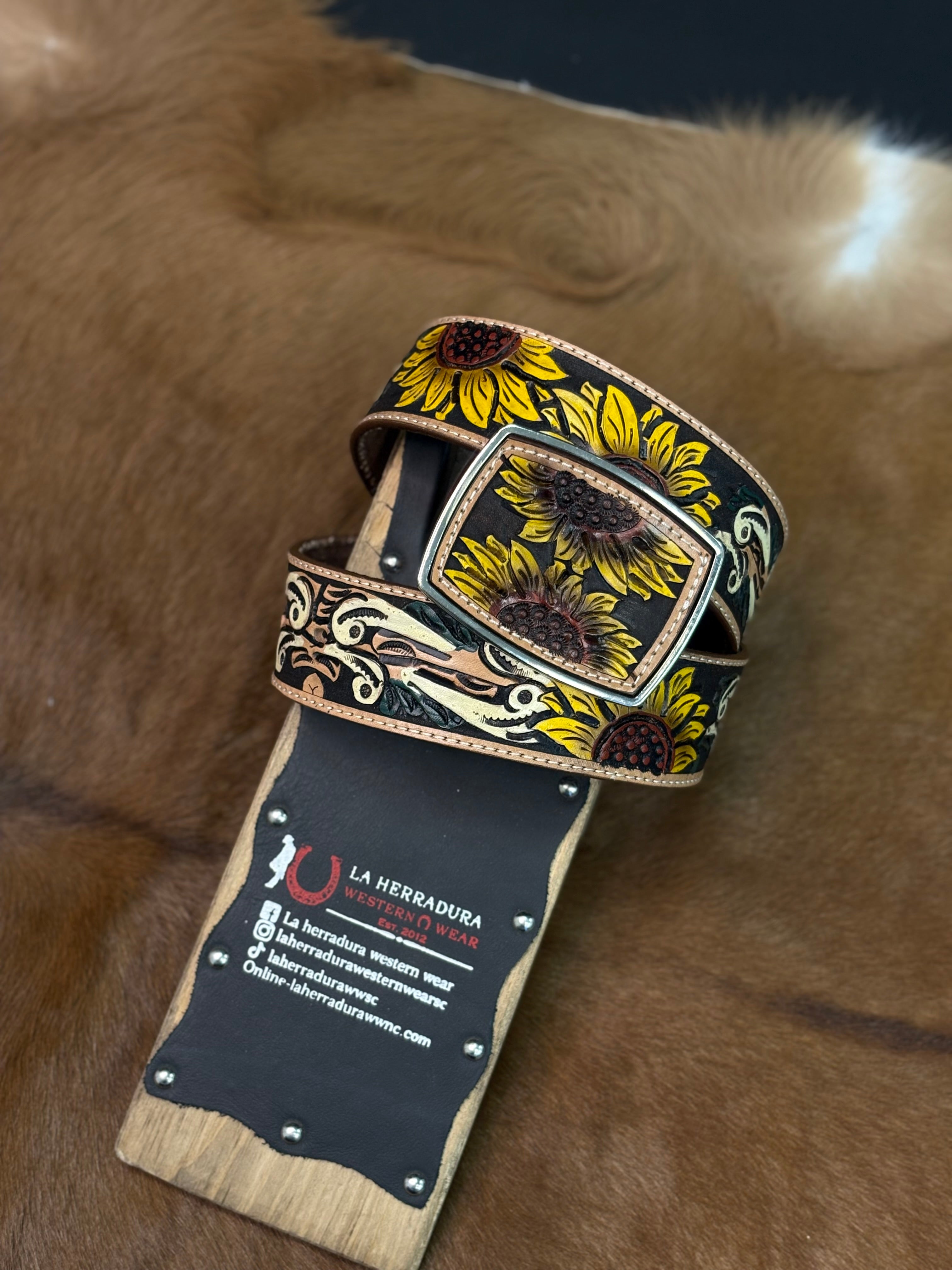 WOMENS BELT RANCH BLACK WITH YELLOW SUNFLOWER