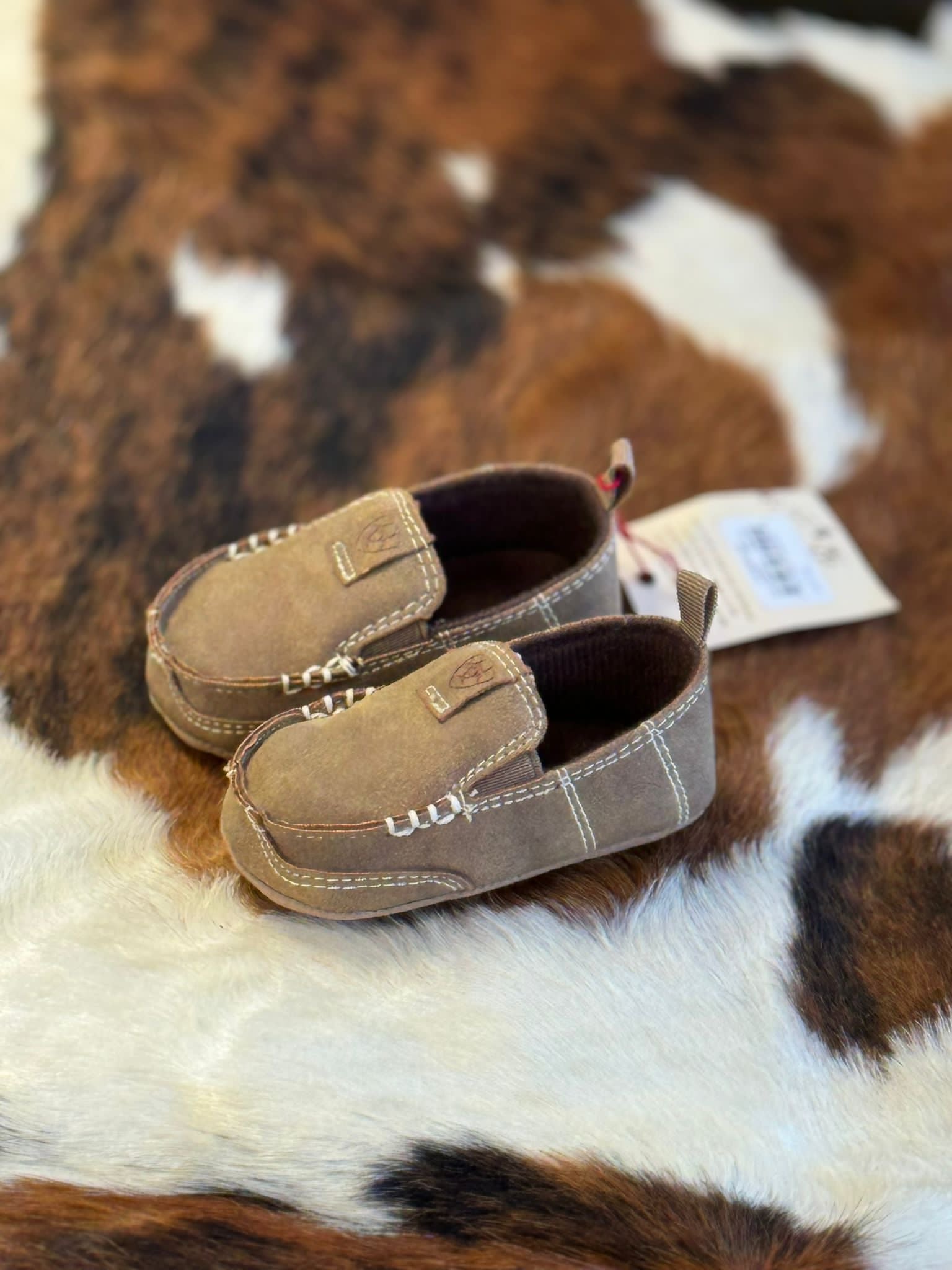 ARIAT BABY BUCKSKIN SHOES