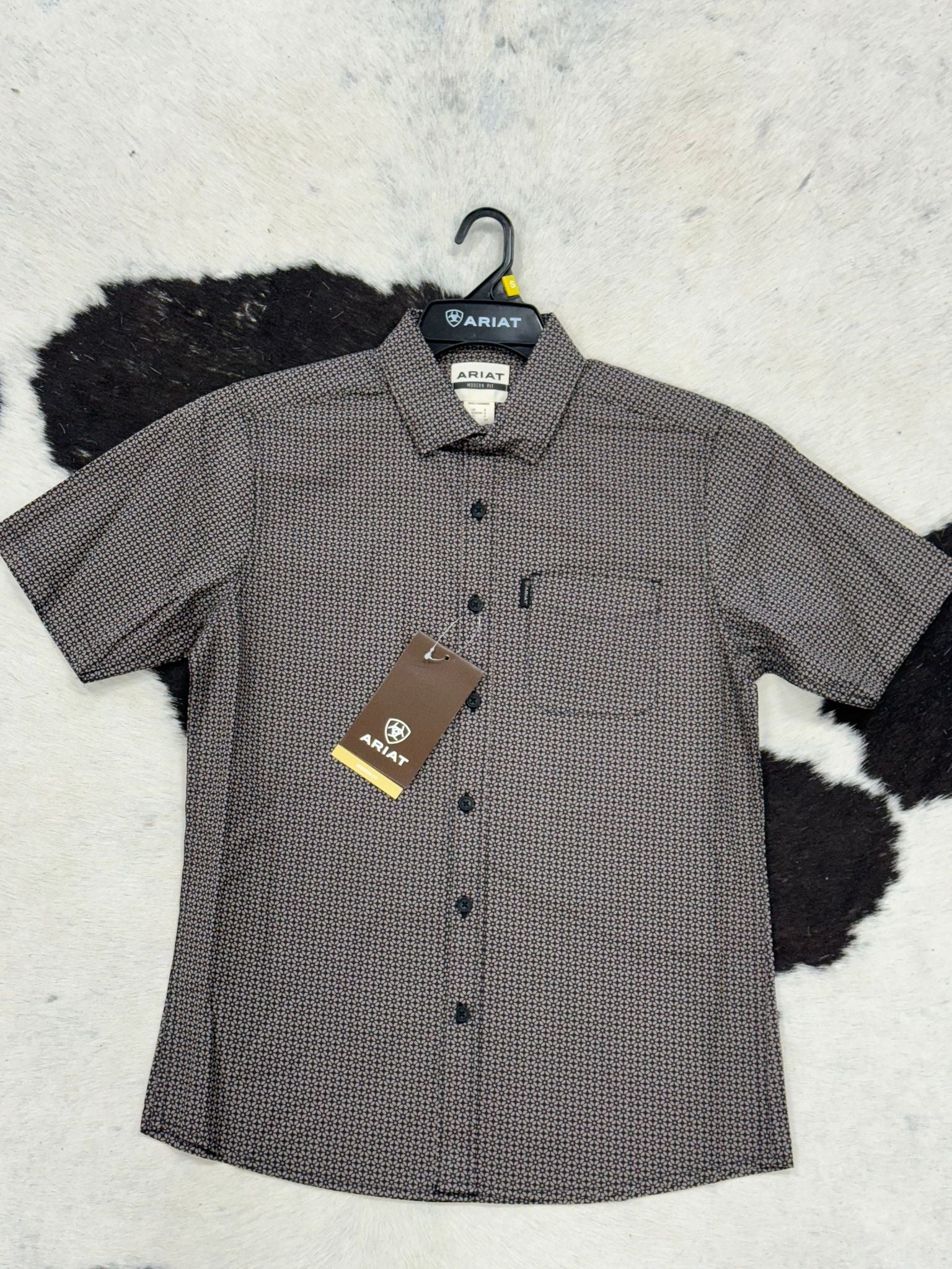 ARIAT MILO BLACK MODERN SHORT SLEEVE SHIRT