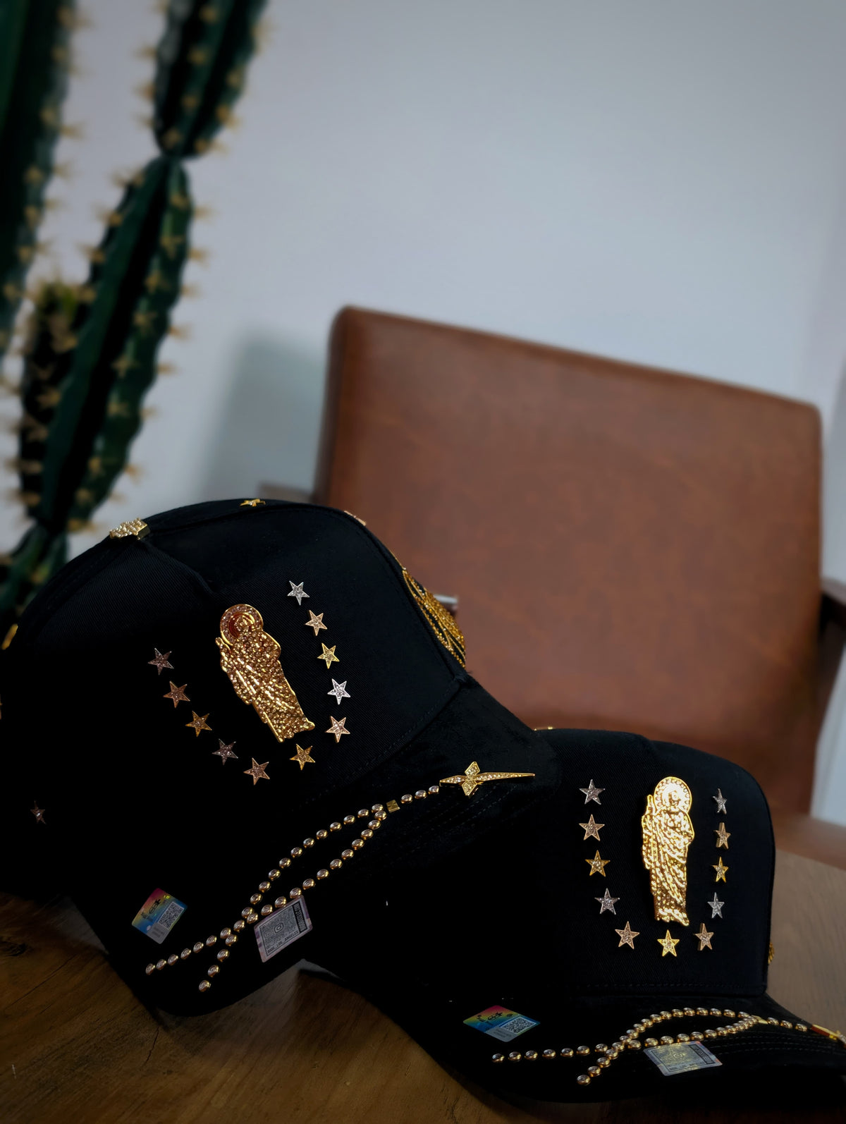 BIGG BOSS HATS COLLECTION SAN JUDAS BLACK AND GOLD