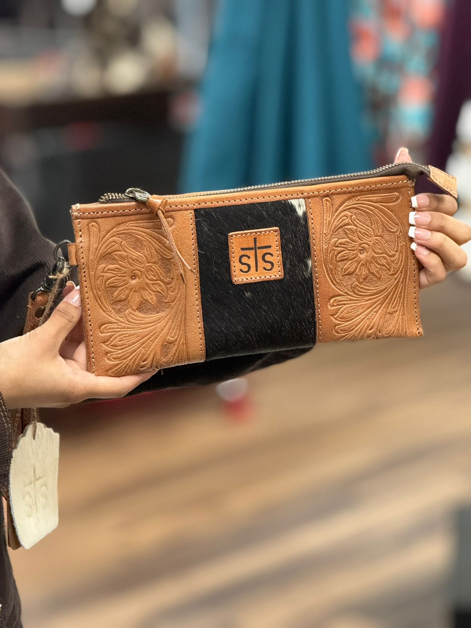 STS RANCHWEAR COWHIDE BLACK YIPEE KIYAY CLUTCH