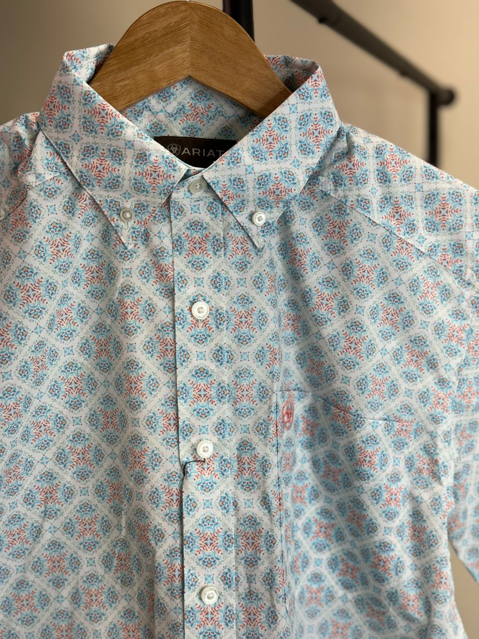 ARIAT KAI AQUA CLASSIC FIT SHORT SLEEVE SHIRT