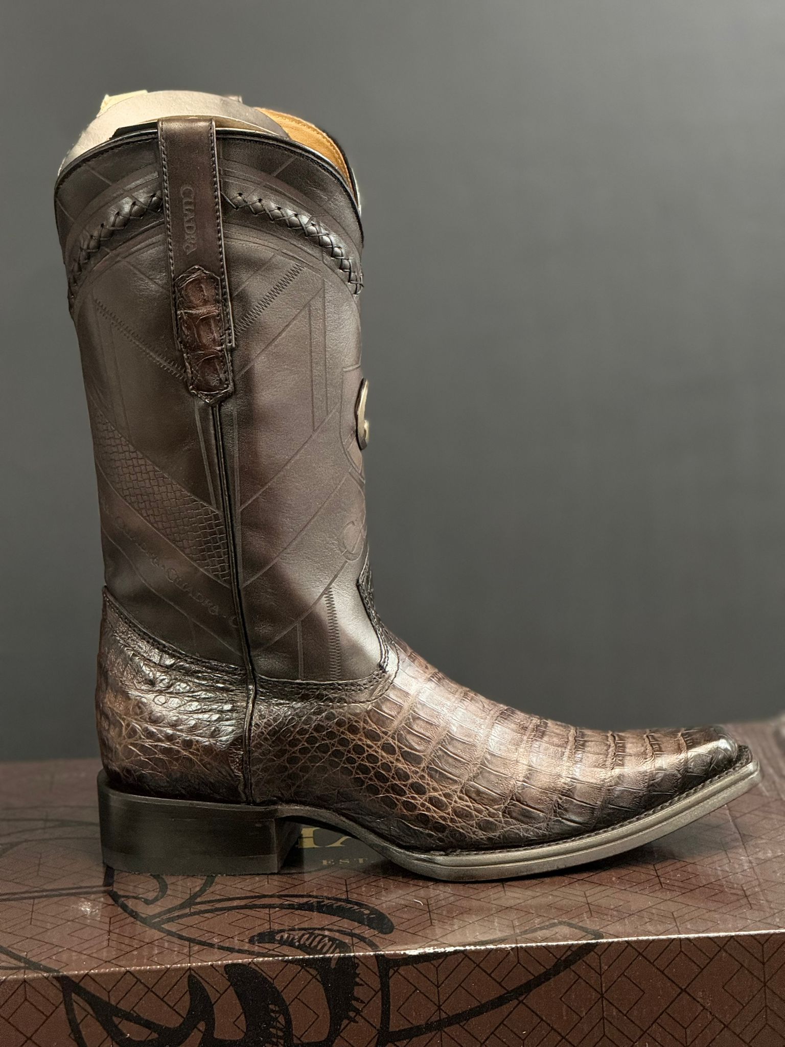 BOOTS CUADRA FUSCUS BELLY CAIMAN ARAUCO CHOCO LASER & WOVEN NARROW SQUARE TOE