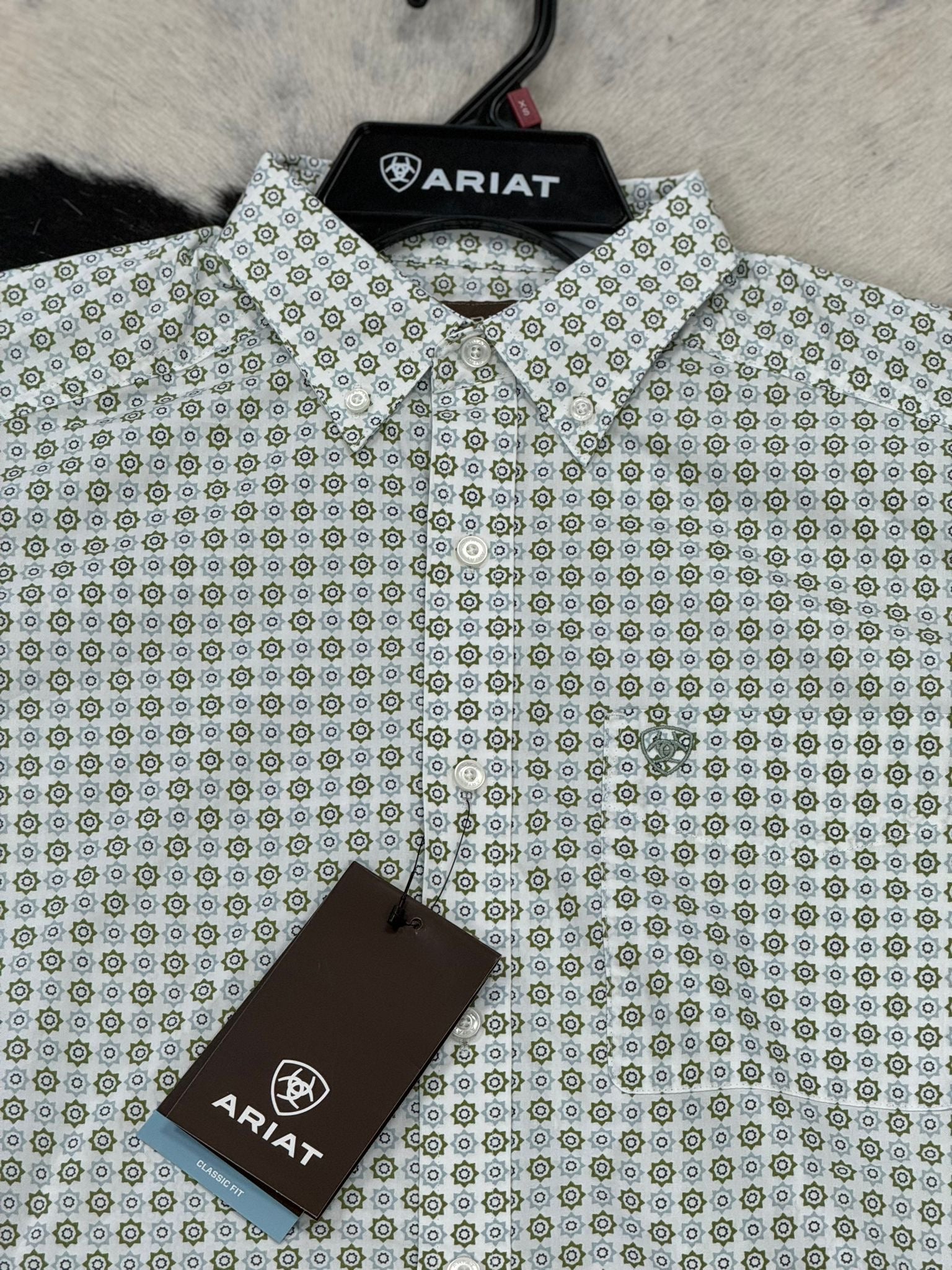 ARIAT EDUARDO GREEN SHORT SLEEVE SHIRT