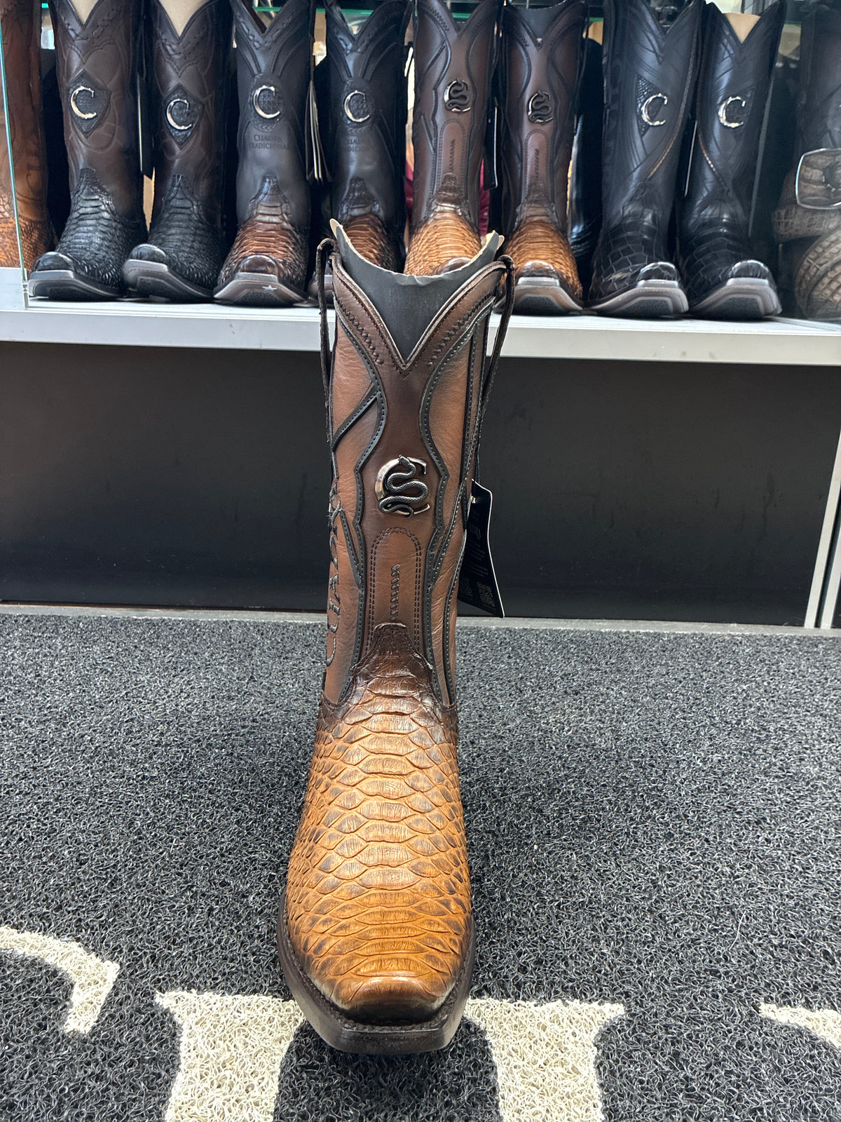 BOTA CUADRA HONEY PYTHÓN BACK OVER MIEL NARROW TOE CC483