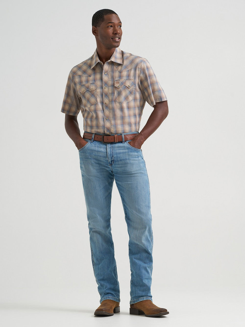 WRANGLER MEN PURAL SHAP SHORT SLEEVE SHIRT BLUE AND BROWN STRIPED 112374758