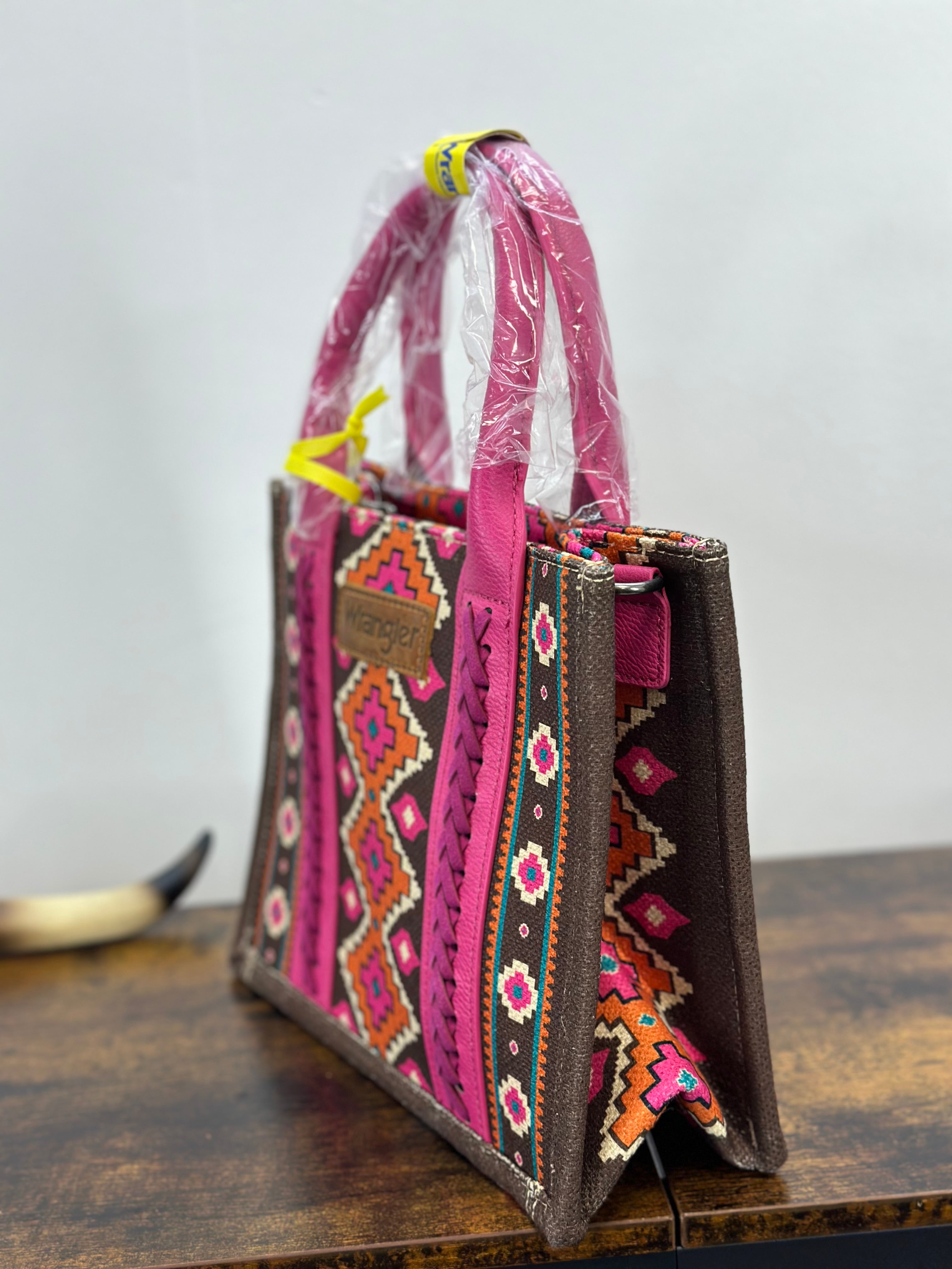 WRANGLER PINK AZTEC HAND BAG