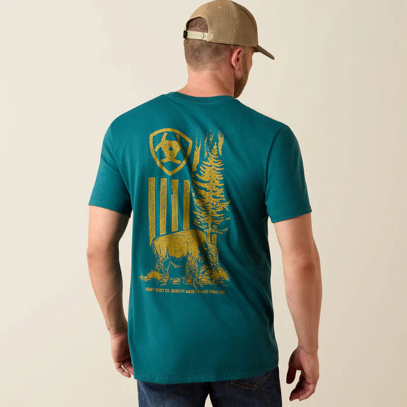 ARIAT MEN BISON WANDER FLAG SS TSHRT MEDITERRANEAN 10073412