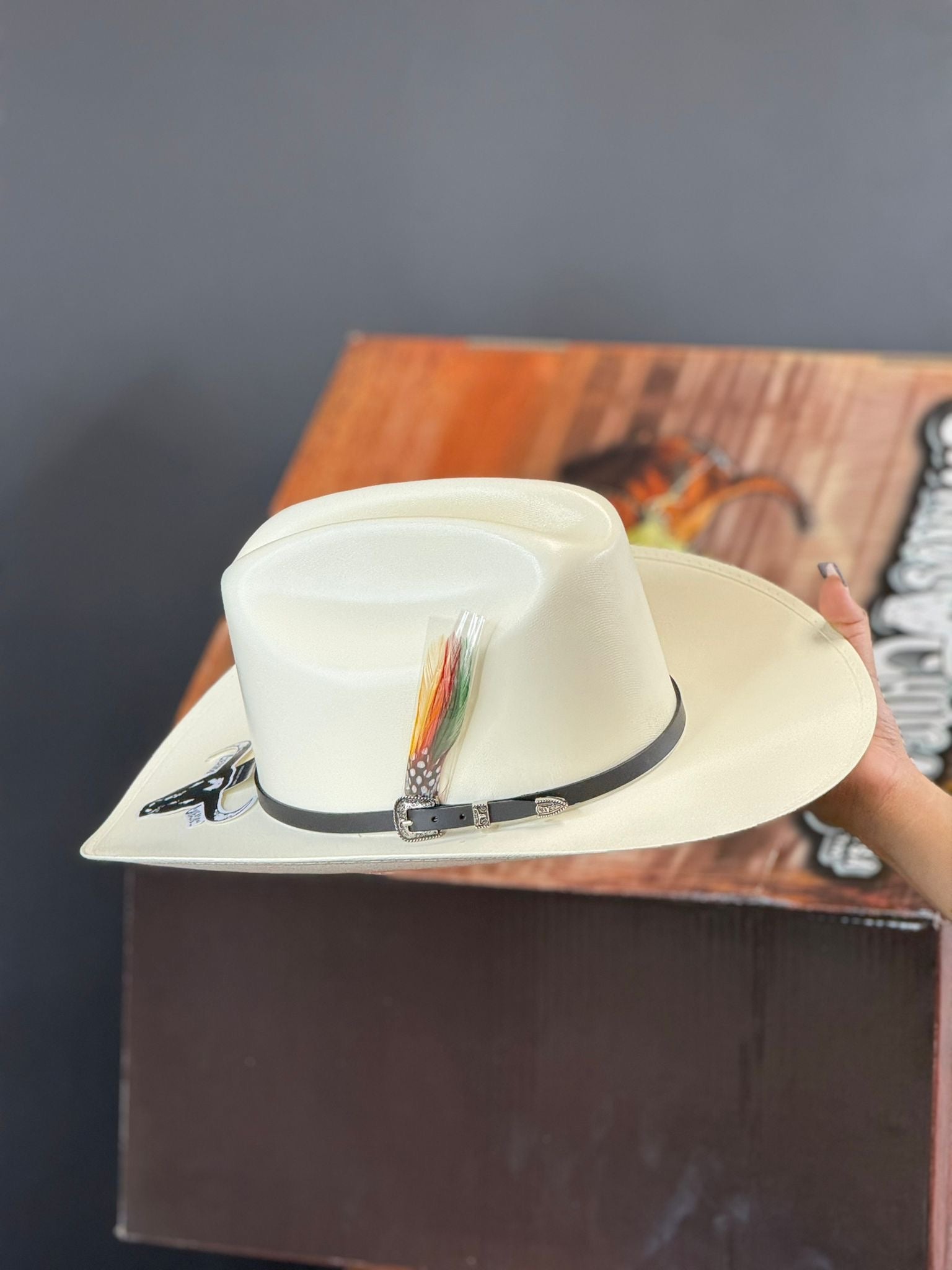 CUERNOS CHUECOS 5000X LIMITED EDITION STRAW HAT RANCHERA ATEJANADA