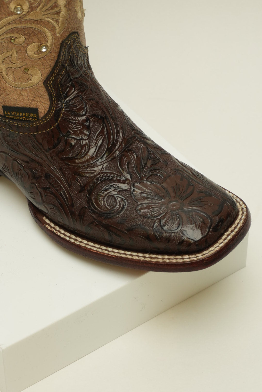 LA HERRADURA WOMEN CAMILA CINCELADO CAFE EGIPCIA TABACO