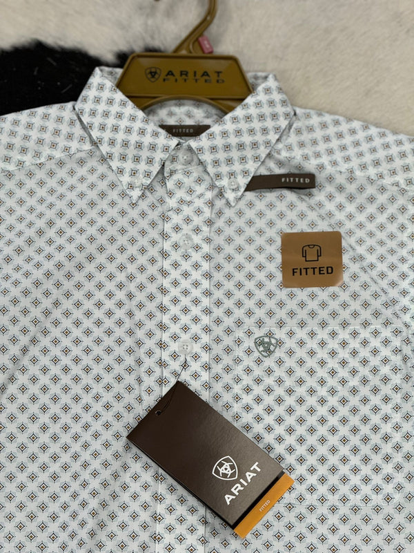 ARIAT EMRE WHITE FITTED SHORT SLEEVE SHIRT