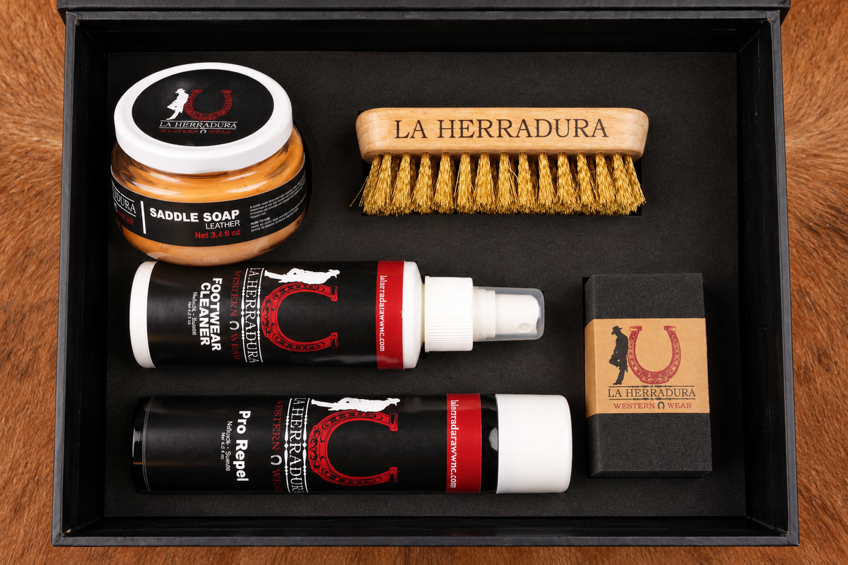 LA HERRADURA NOBUCK CLEANING KIT