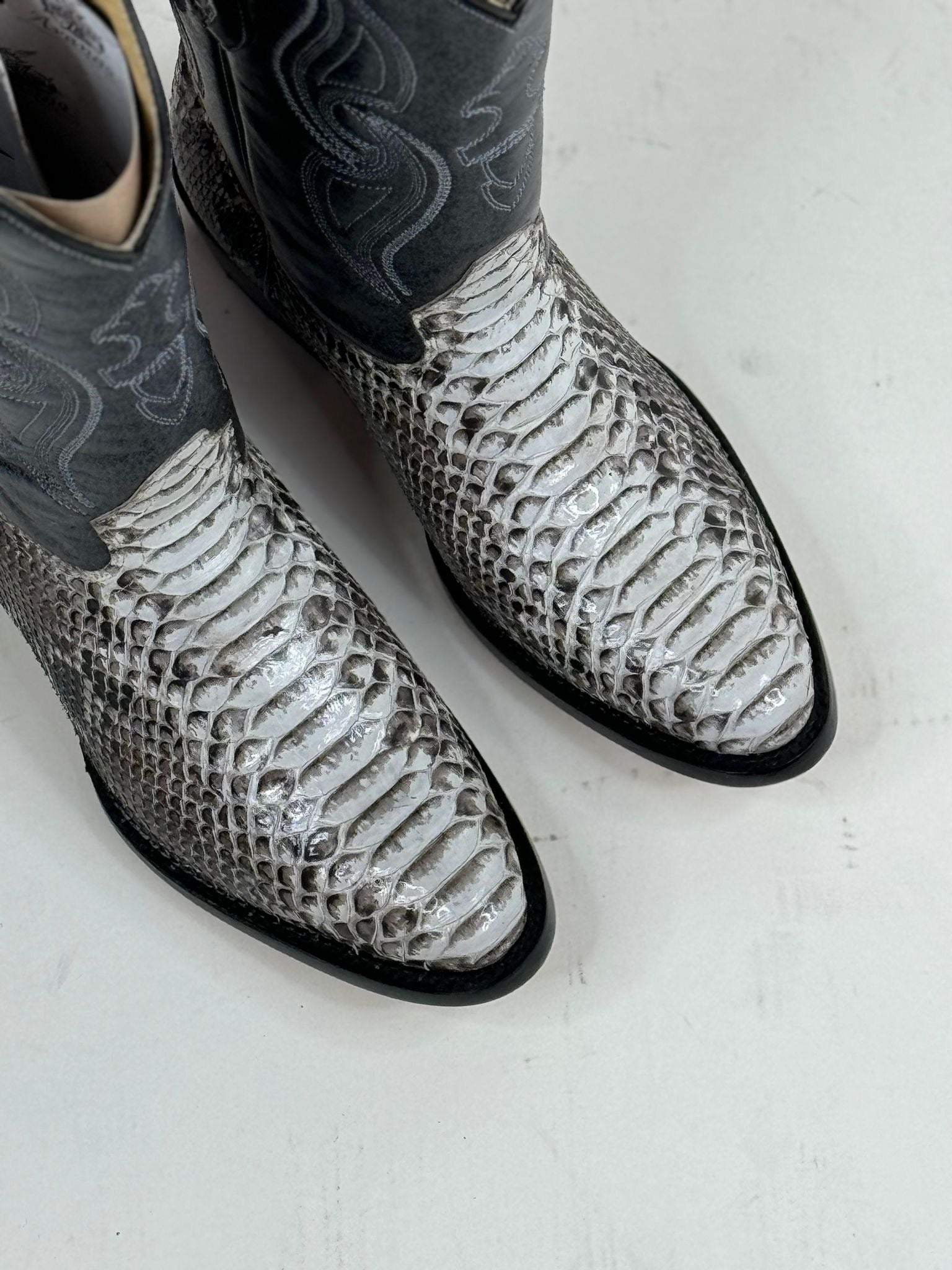 ARANGO BOOTS SEMI-OVAL EXOTIC PYTHON NATURAL