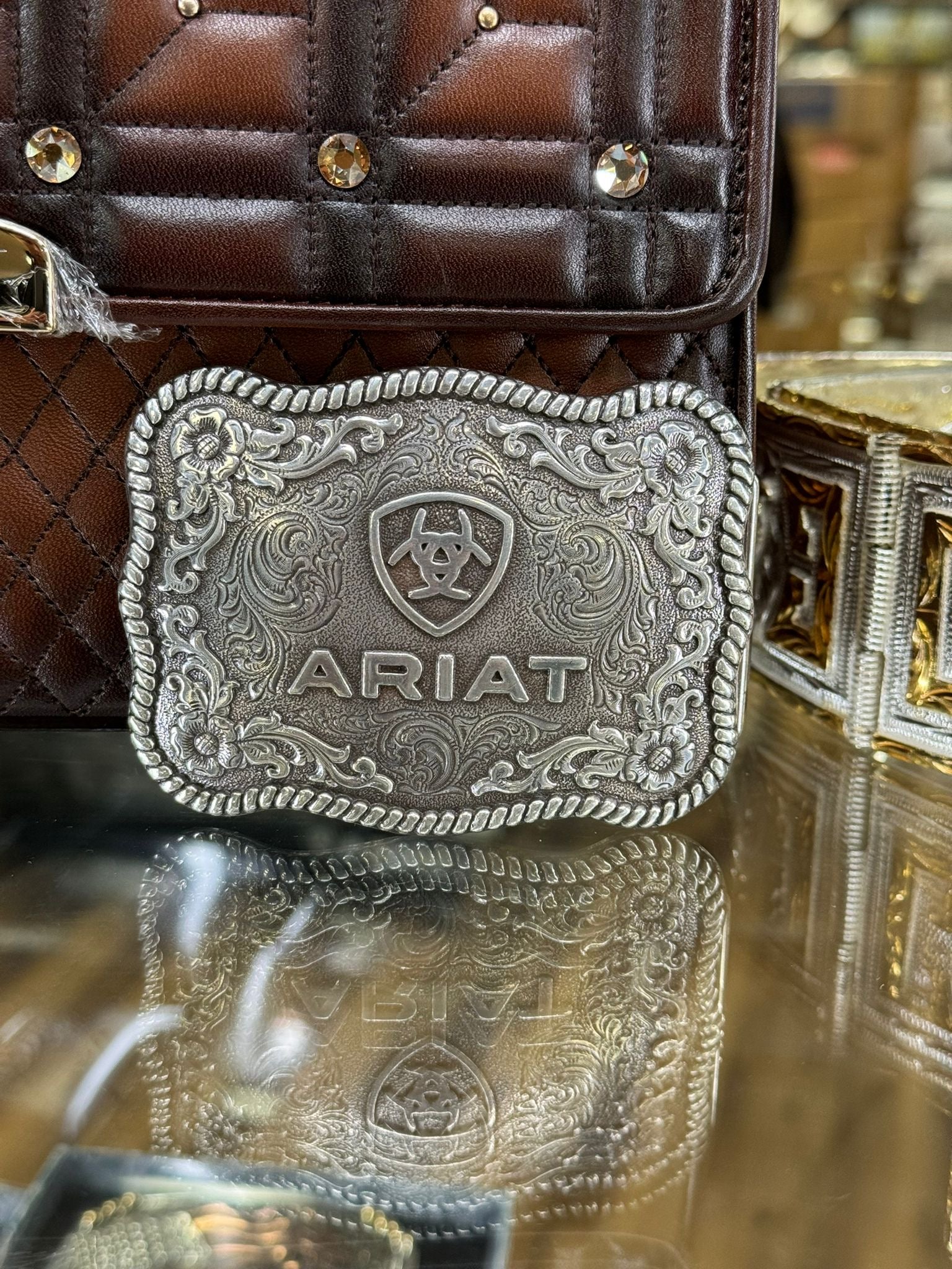 ARIAT SQUARE SILVER DETAIL BUCKLE