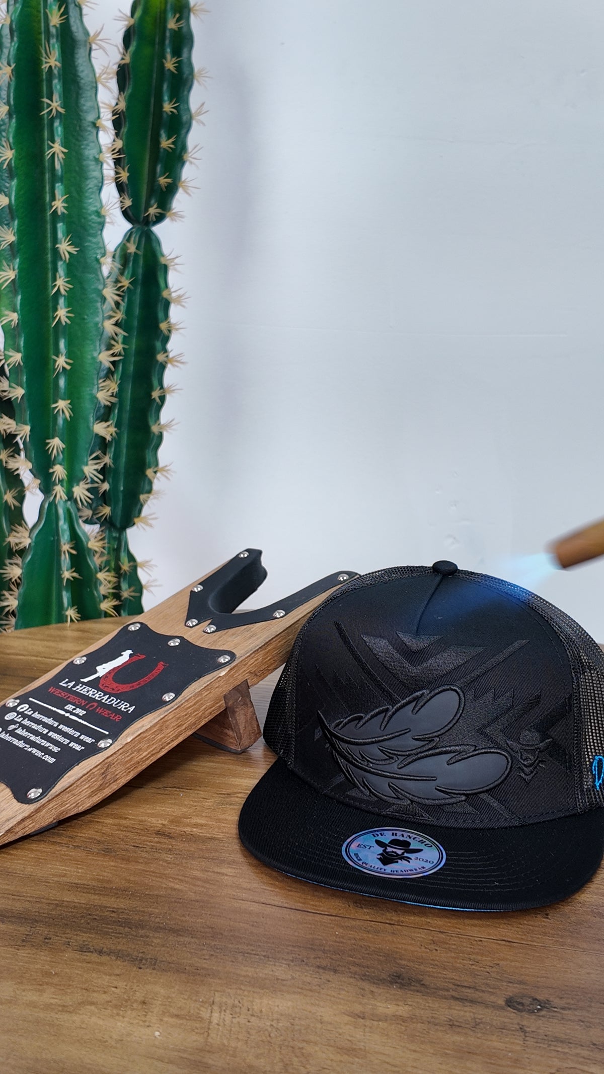 DE RANCHO BLUE/BLACK N.4