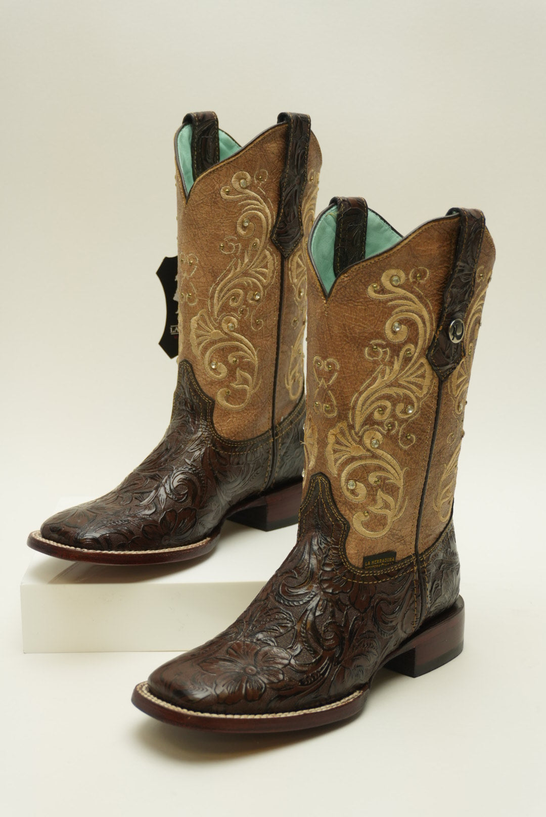 LA HERRADURA WOMEN CAMILA CINCELADO CAFE EGIPCIA TABACO