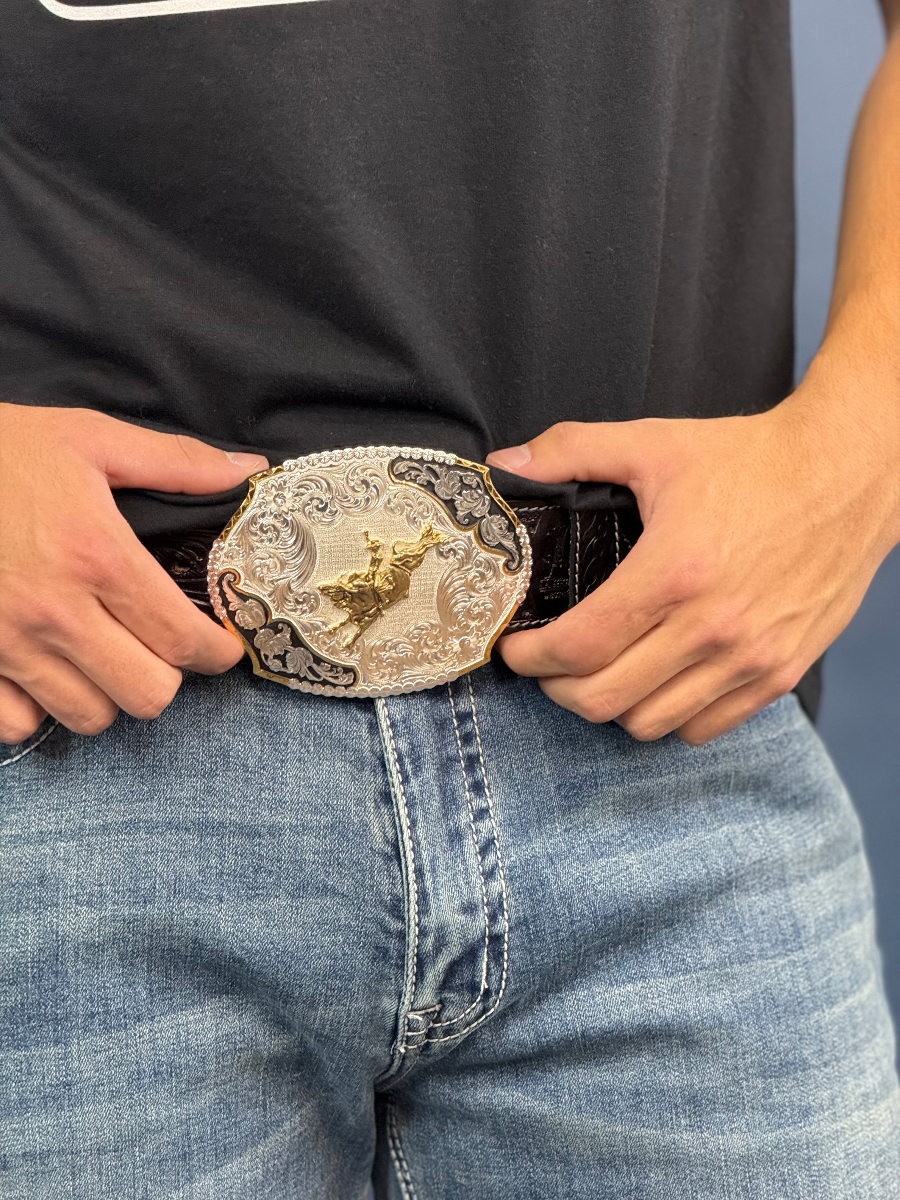 MONTANA SILVERSMITHS GOLD BULL RIDER SQUARE BUCKLE