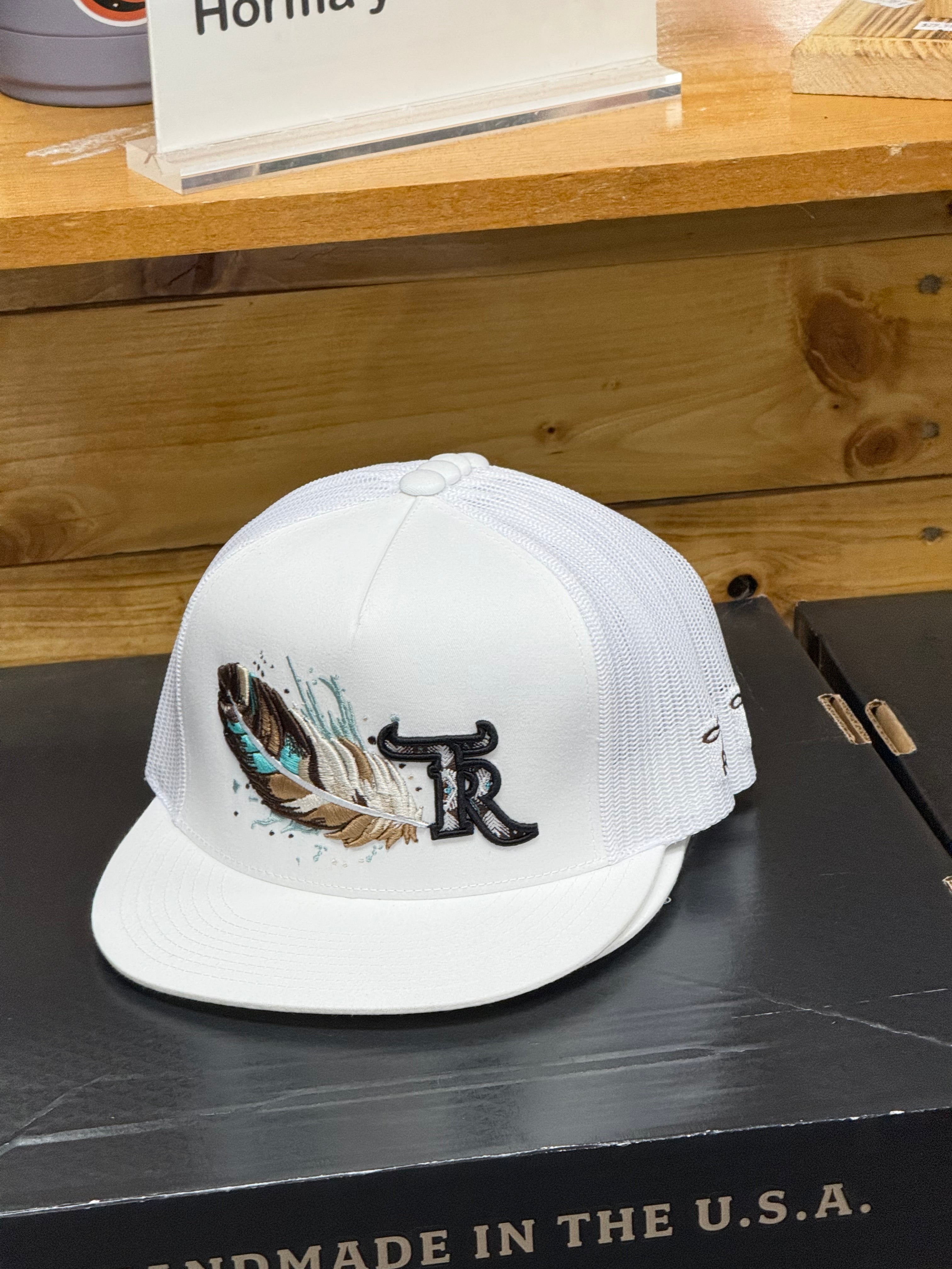 TEXAS RANCH FEATHER WHITE CAP