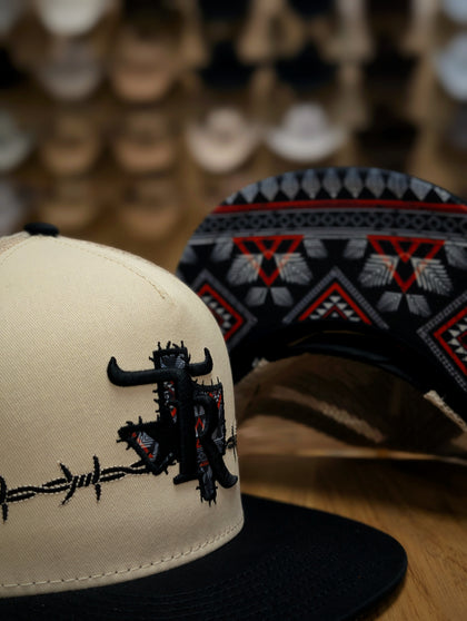 GORRA PLANA TEXAS RANCH BEIGE CON CIERRE AJUSTABLE