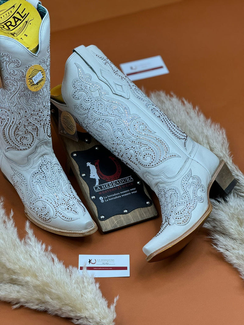 CORRAL WHITE EMBROIDERY & CRYSTALS POINT TOE BOOT C4103