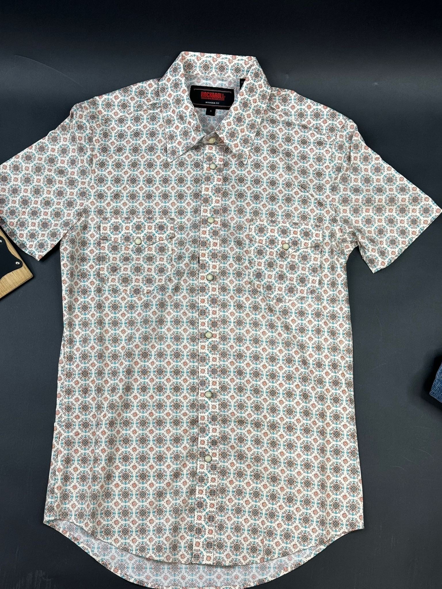 ROCK&ROLL ORANGE MEDALLION SNAP SHORT SLEEVE SHIRT