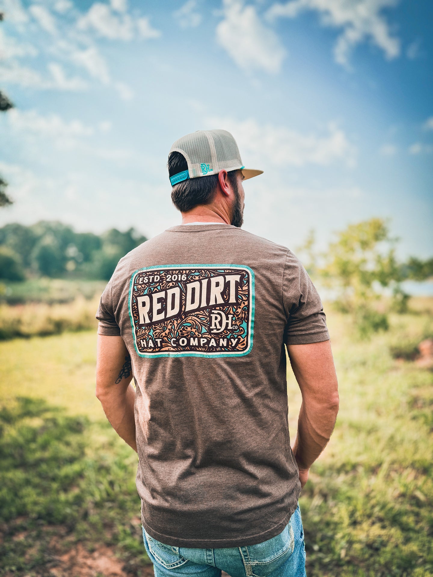RED DIRT HAT CO. - TSHIRT RDHCT185 TOOLED