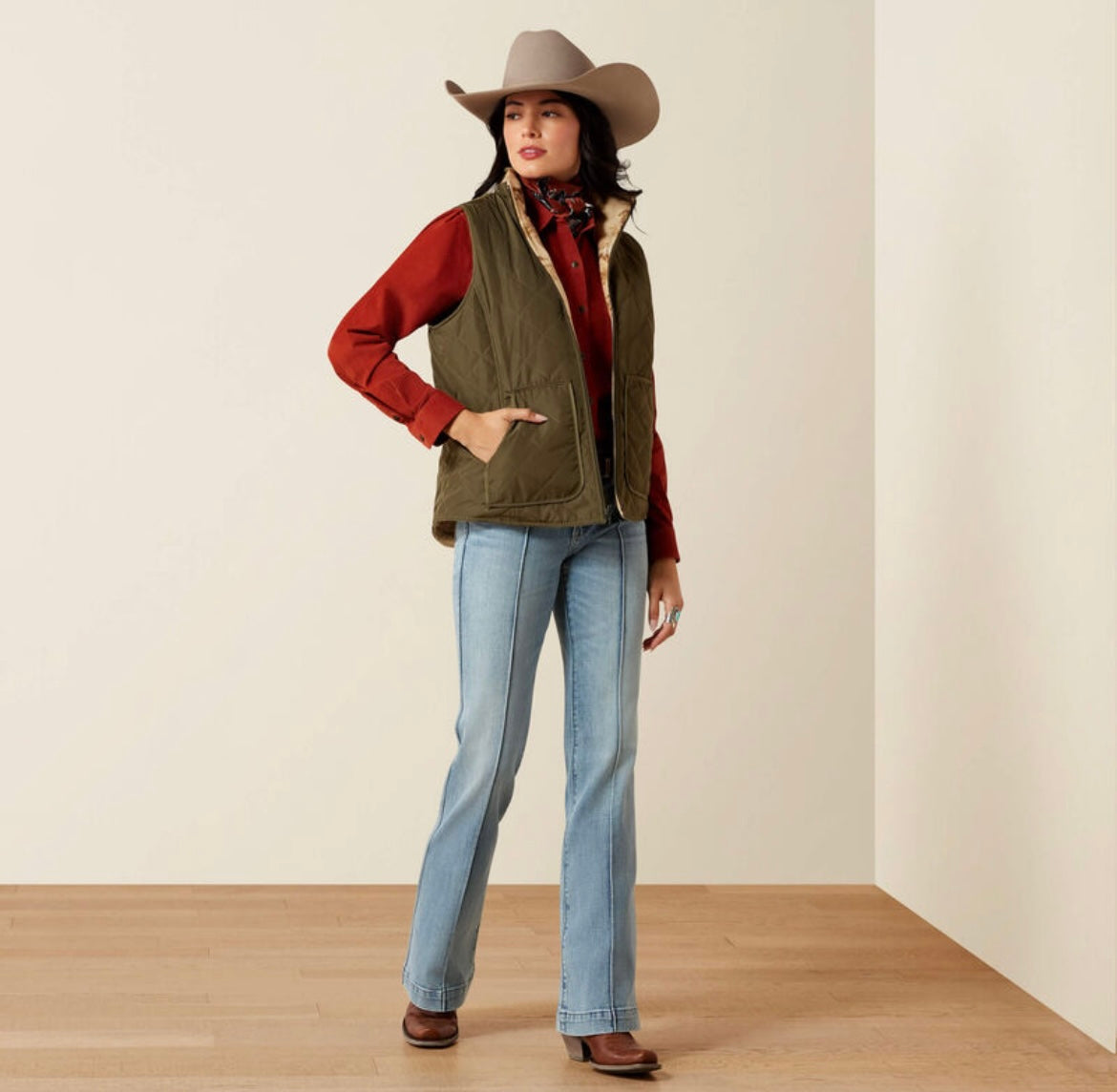 ARIAT WOMEN DILON VEST GREEN 10079319