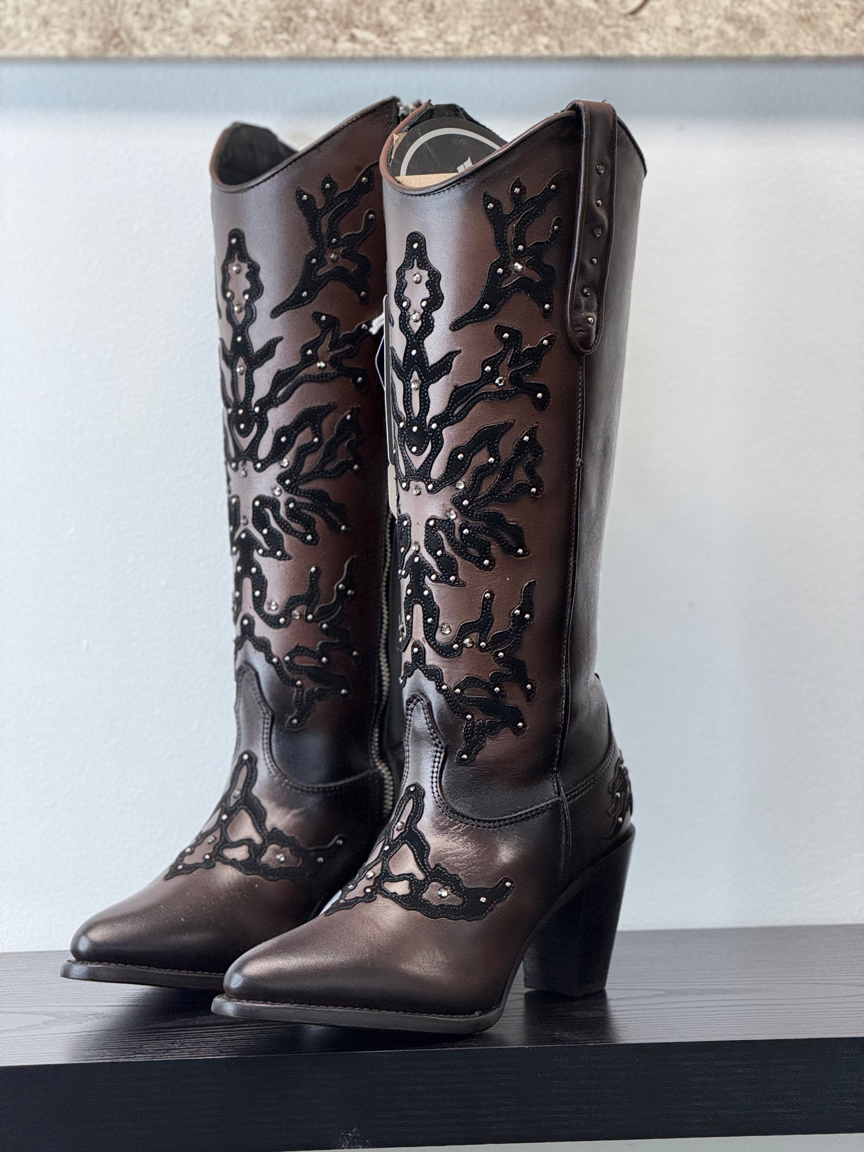 WOMEN’S CUADRA BOOT DE RES CRUST CASTAÑO CC238