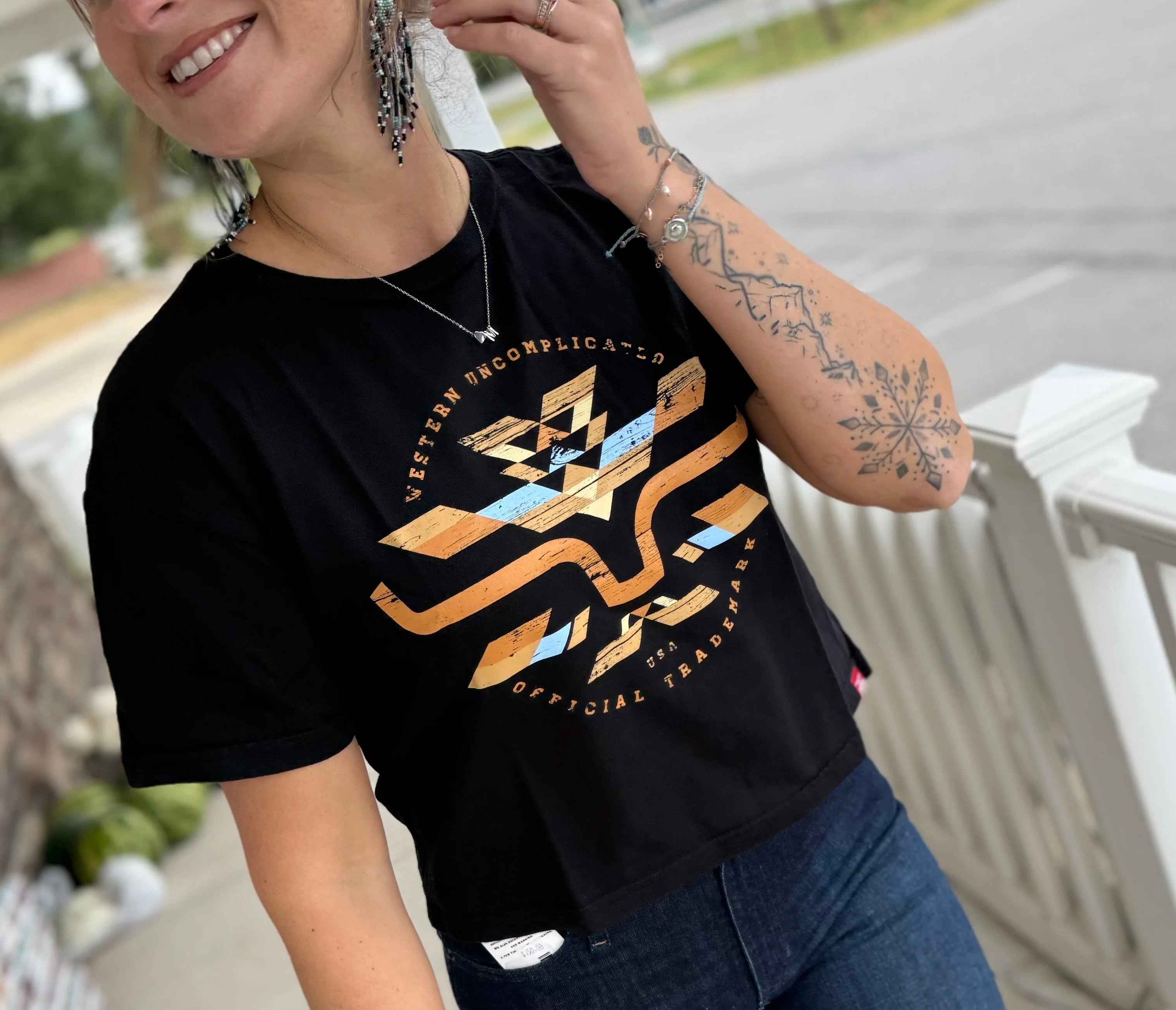 KIMES WOMEN BLACK ABIQUI T-SHIRT