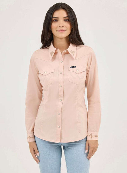 CAMISA VAQUERA AJUSTADA CON CUELLO Y BORDADO ROSA DURAZNO PARA MUJER - 112372603