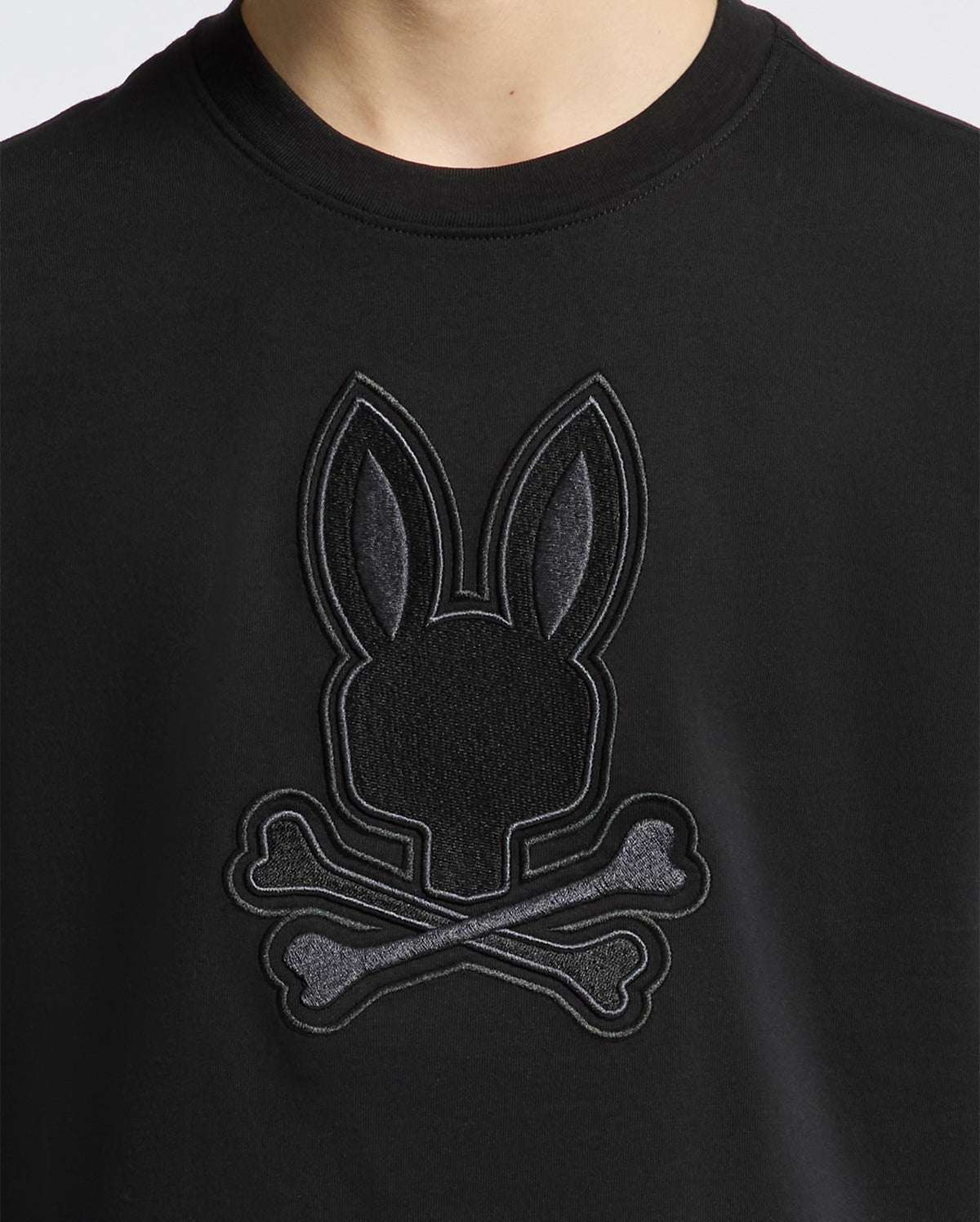 PSYCHO BUNNY KIDS NEW CASTLE EMB GRAPHIC TEE BLACK B0U415F200 Laherradurawwnc.com