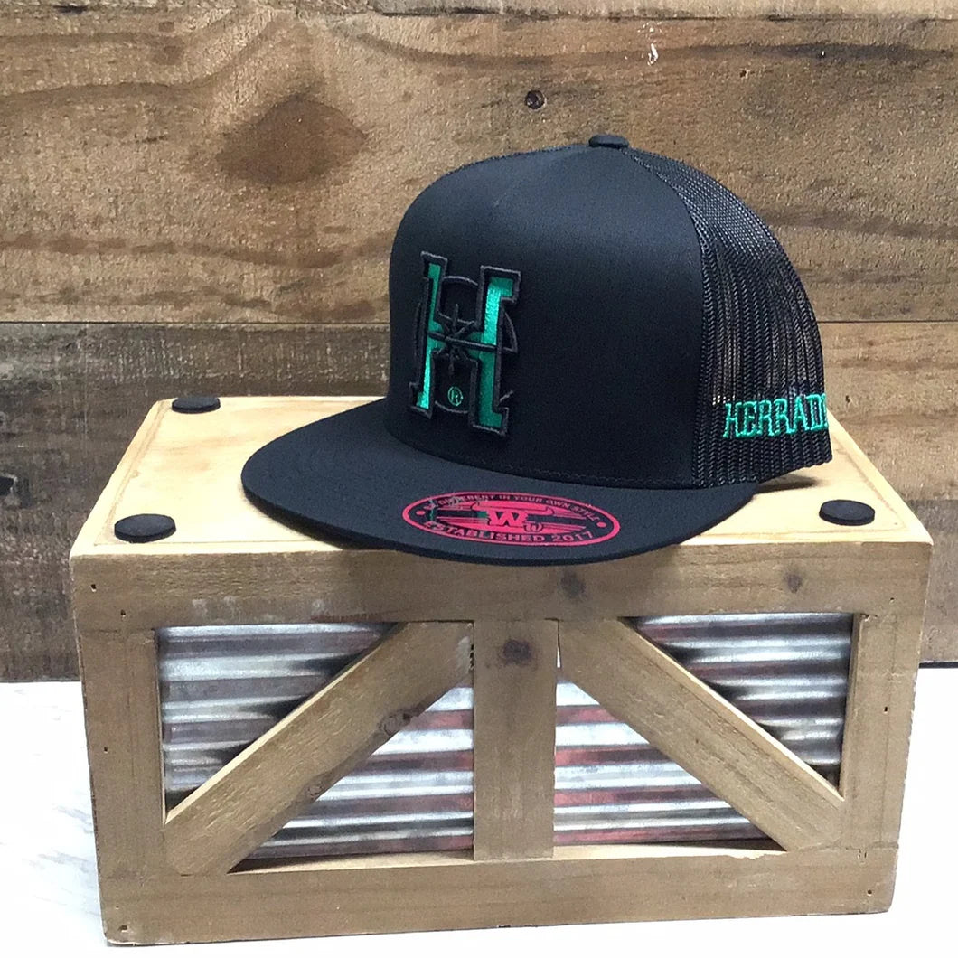Herradero BLACK / GREEN CAP