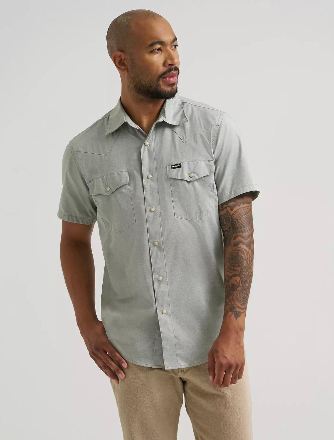 WRANGLER MEN ALL TERRAIN GEAR SHORT SLEEVE SHIRT GREEN 112375153