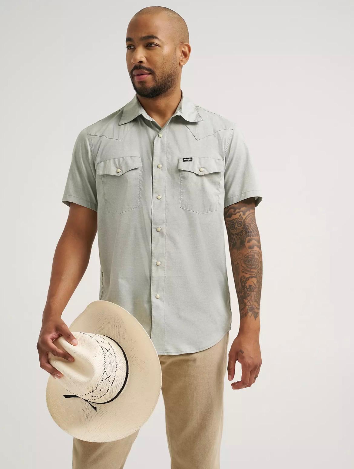 WRANGLER MEN ALL TERRAIN GEAR SHORT SLEEVE SHIRT GREEN 112375153