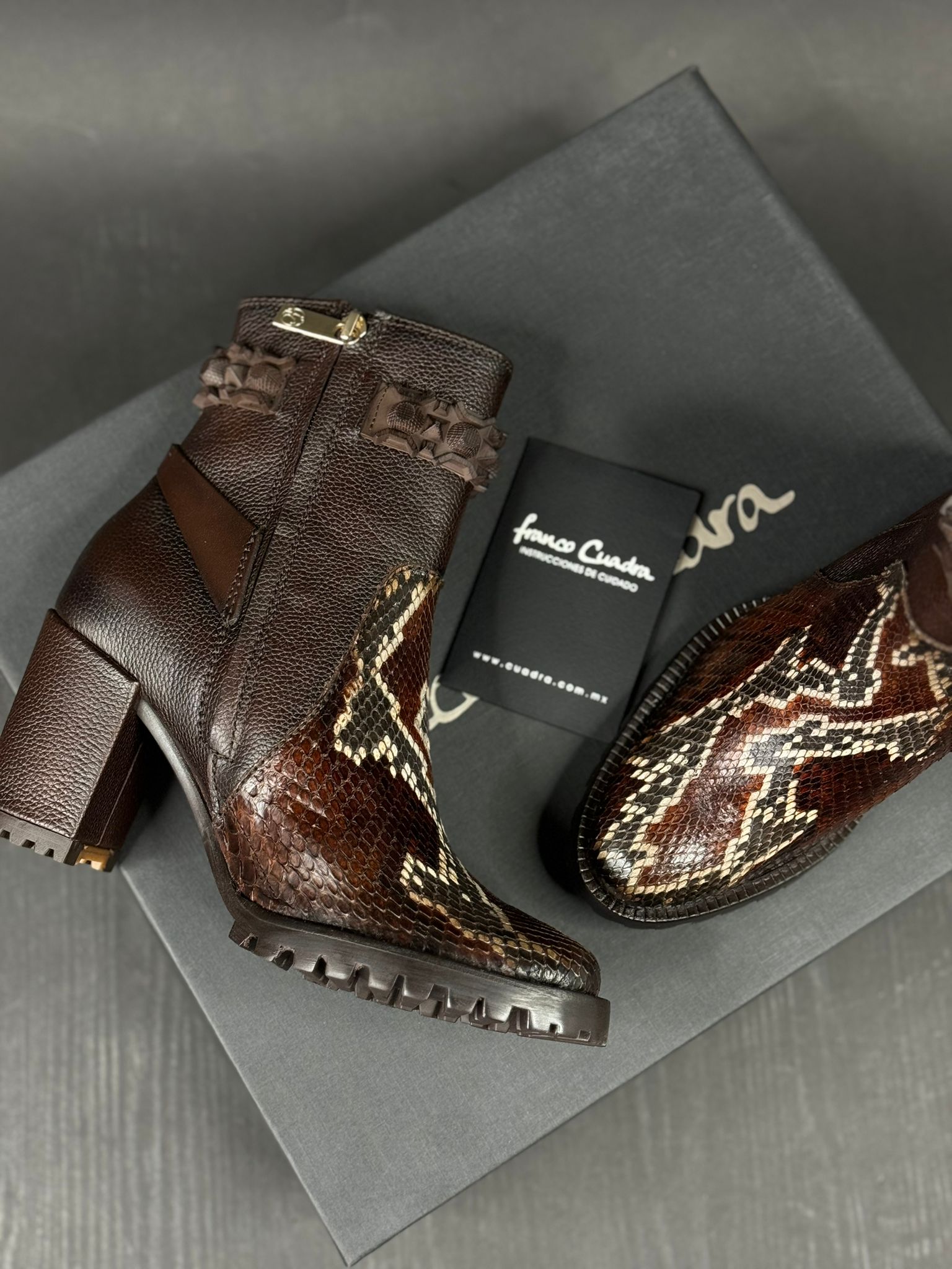 WOMEN’S FRANCO CUADRA PYTHON CAFE CACAO BRISTOL COWHIDE