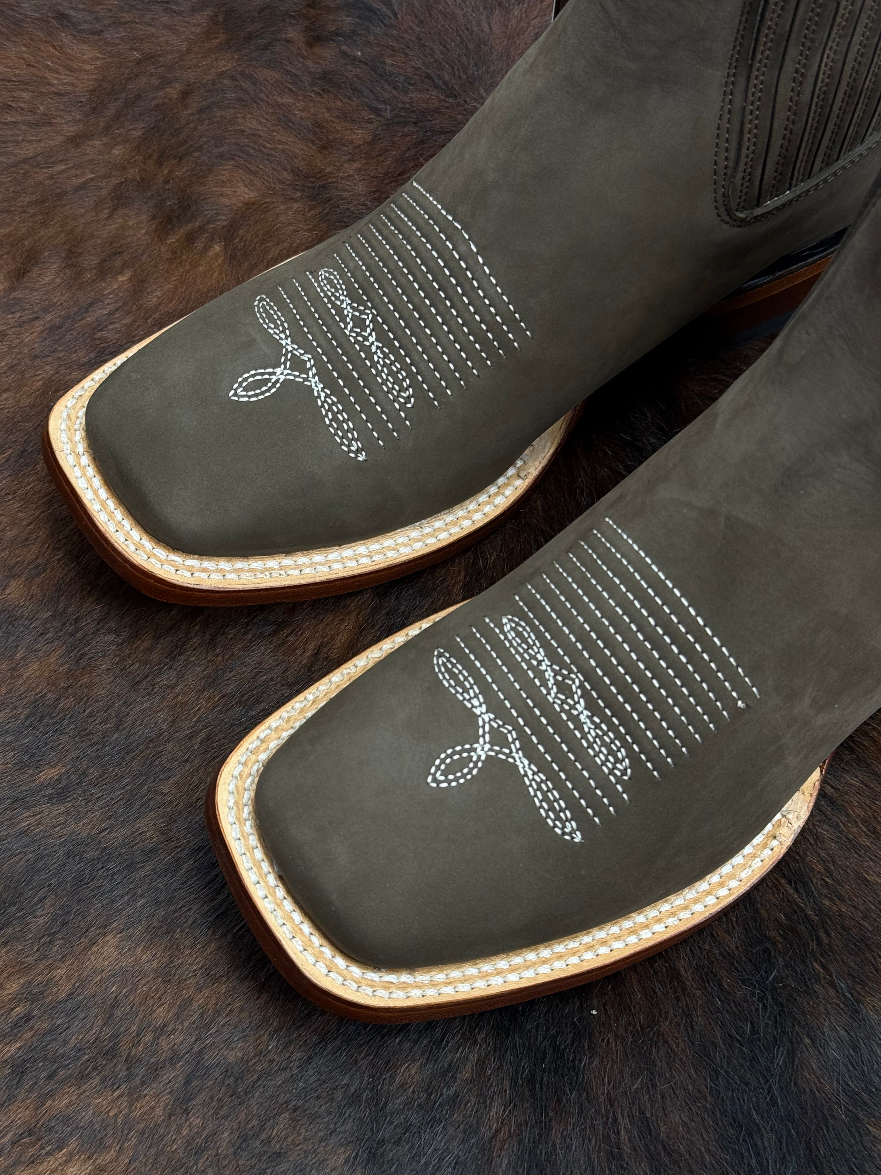 MEN BOTIN LOS ALTOS WIDE SQUARE TOE NUBUCK DARK TABACCO 82BM26359