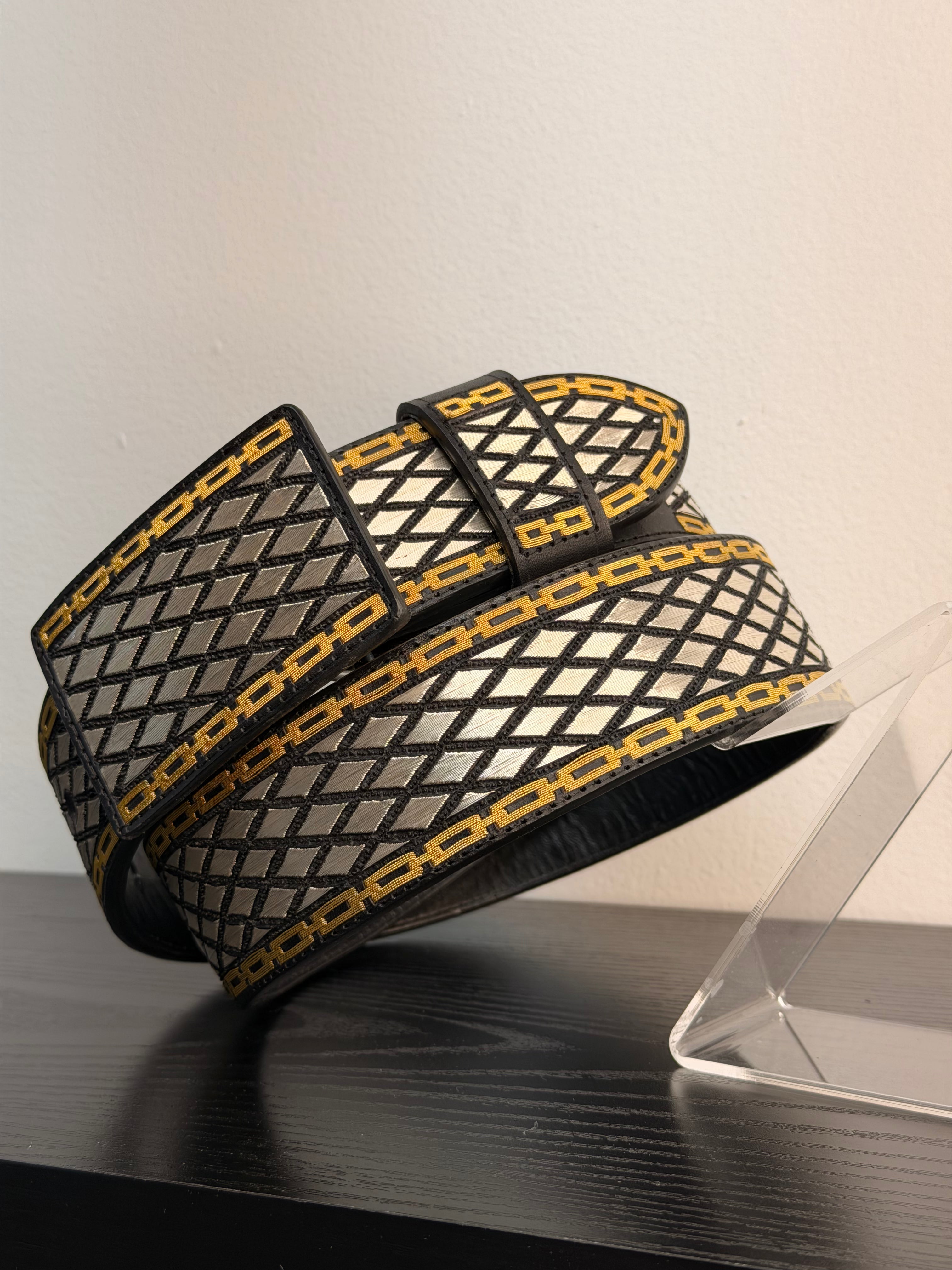 CINTURON HILO DE PLATA 3D