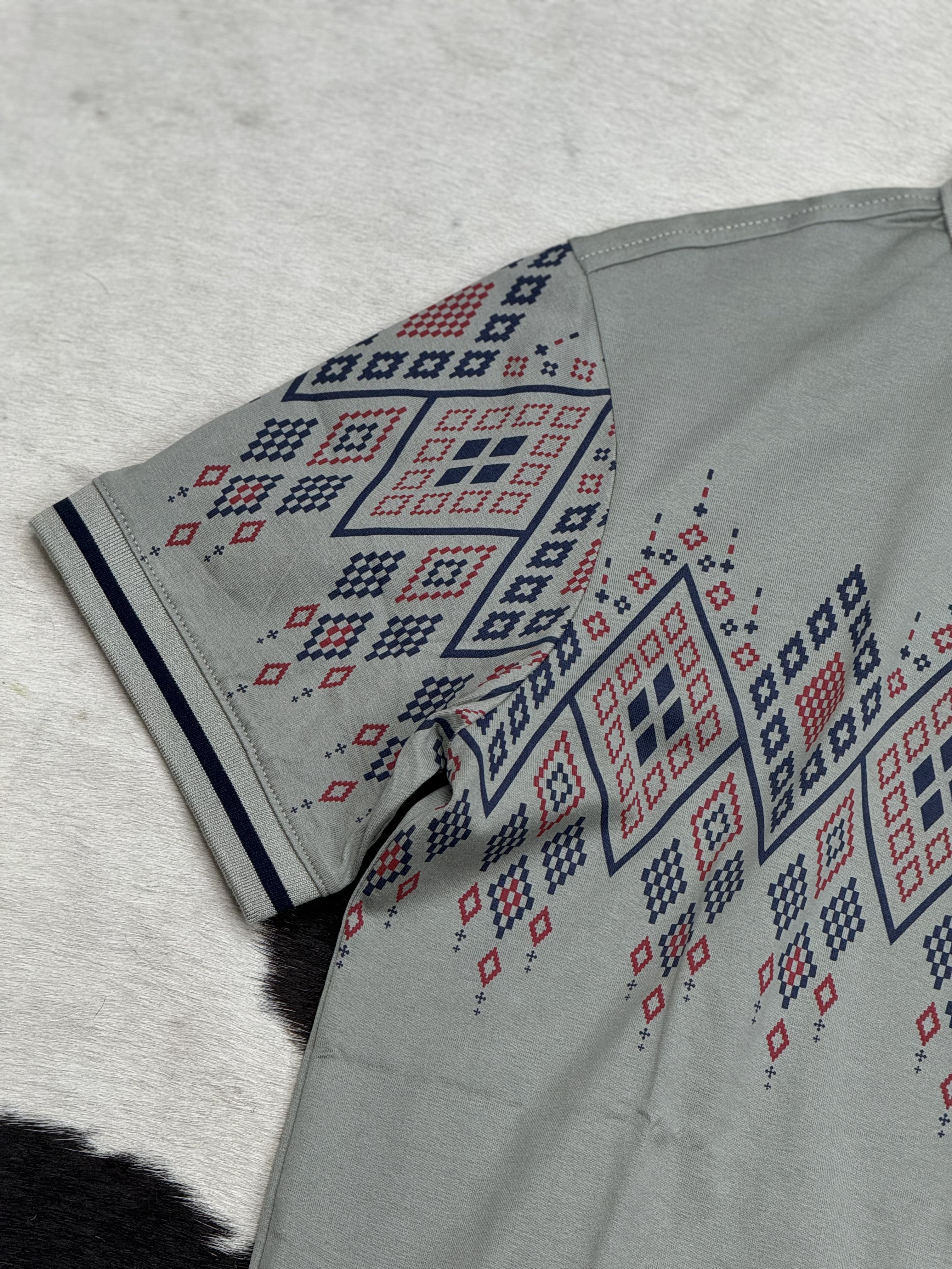 CHARCOAL POLO AZTEC SHORT SLEEVE SHIRT GREY