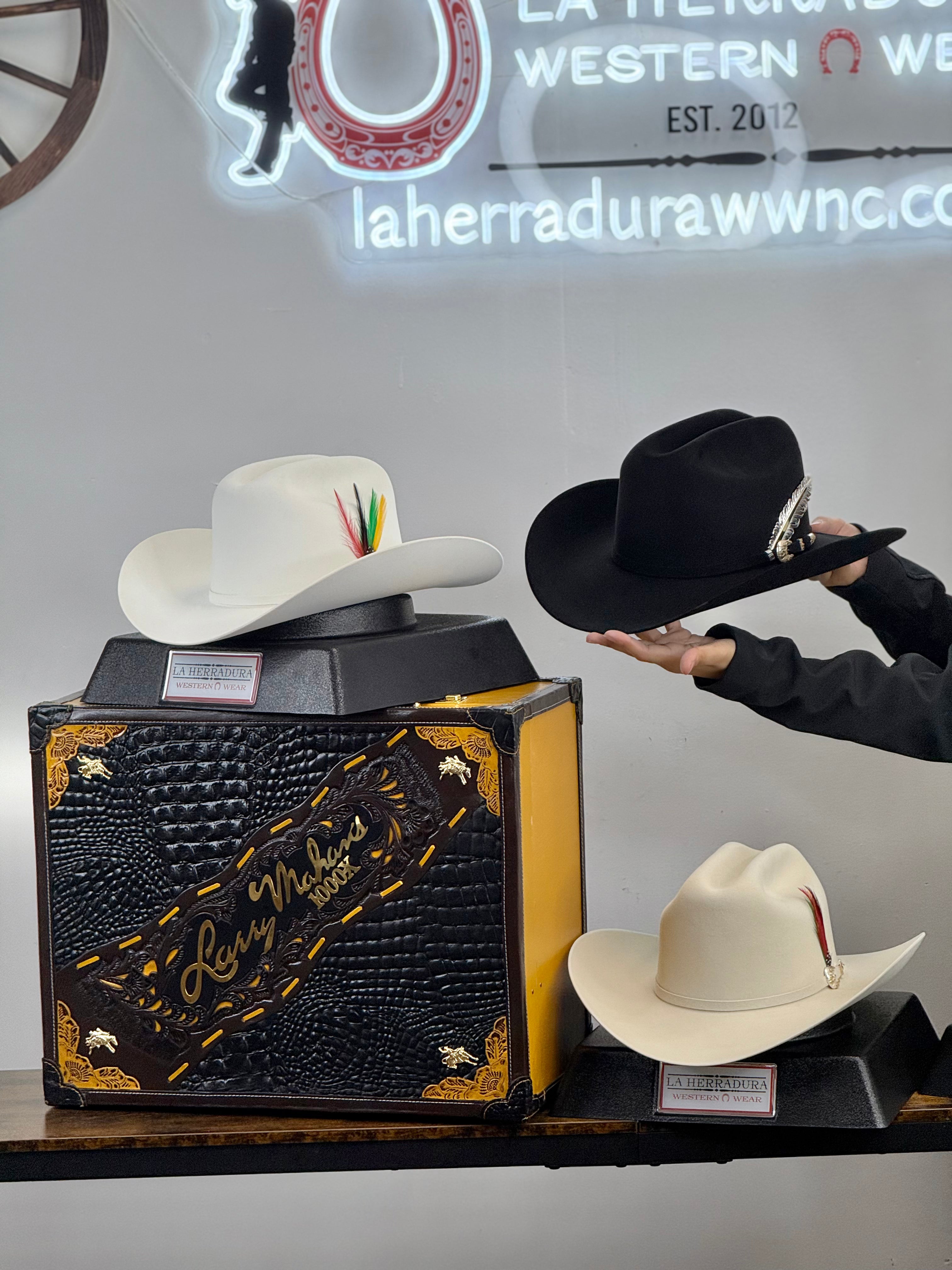 LA HERRADURA WESTERN WEAR