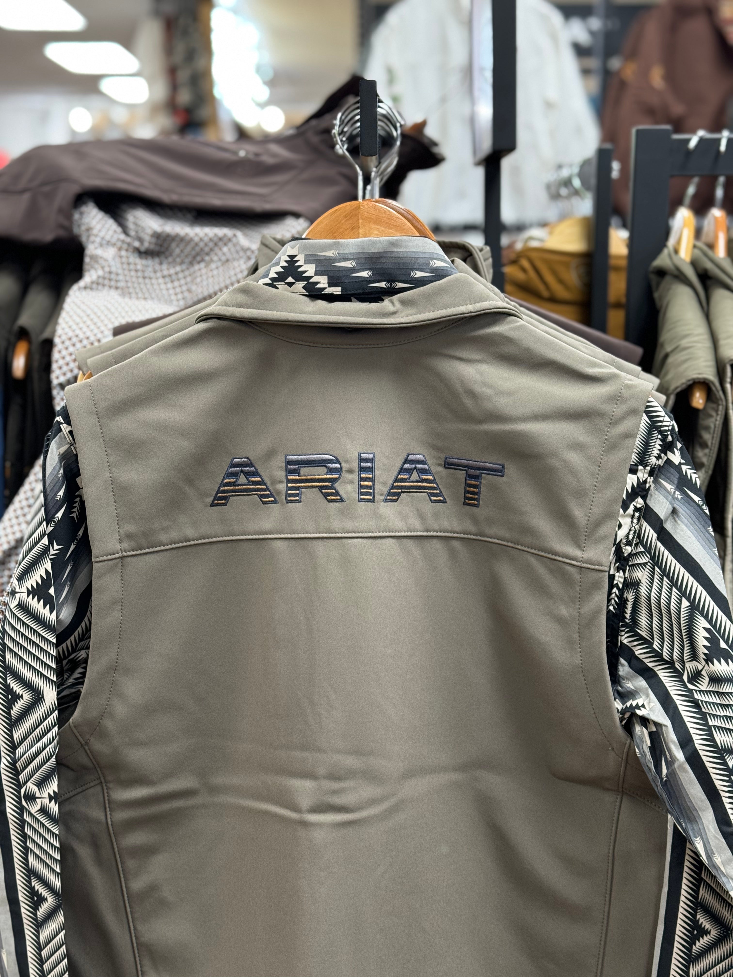 ARIAT Logo 2.0 Softshell Bayan Bark