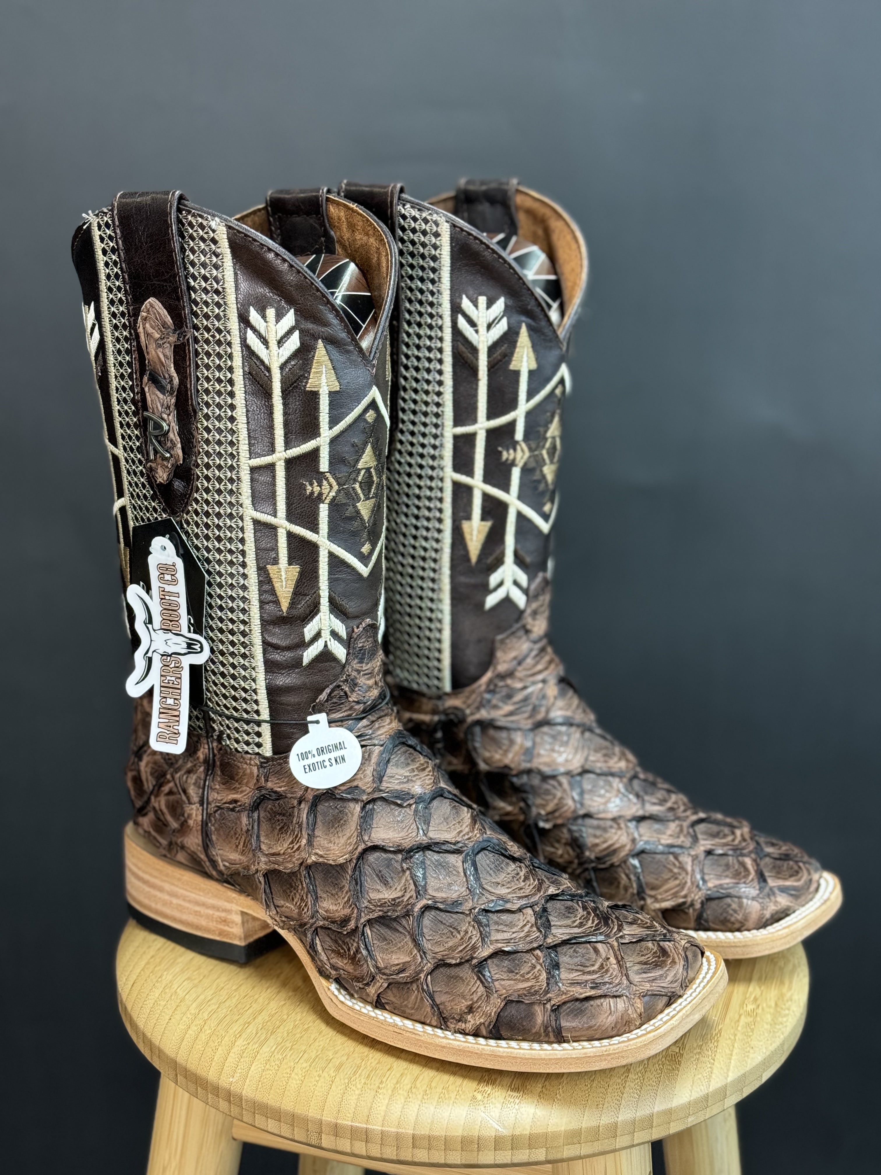 BOTAS CUADRA ESTILO RODEO AVESTRUZ BLACKCHERRY LASER &amp; BORDADO S