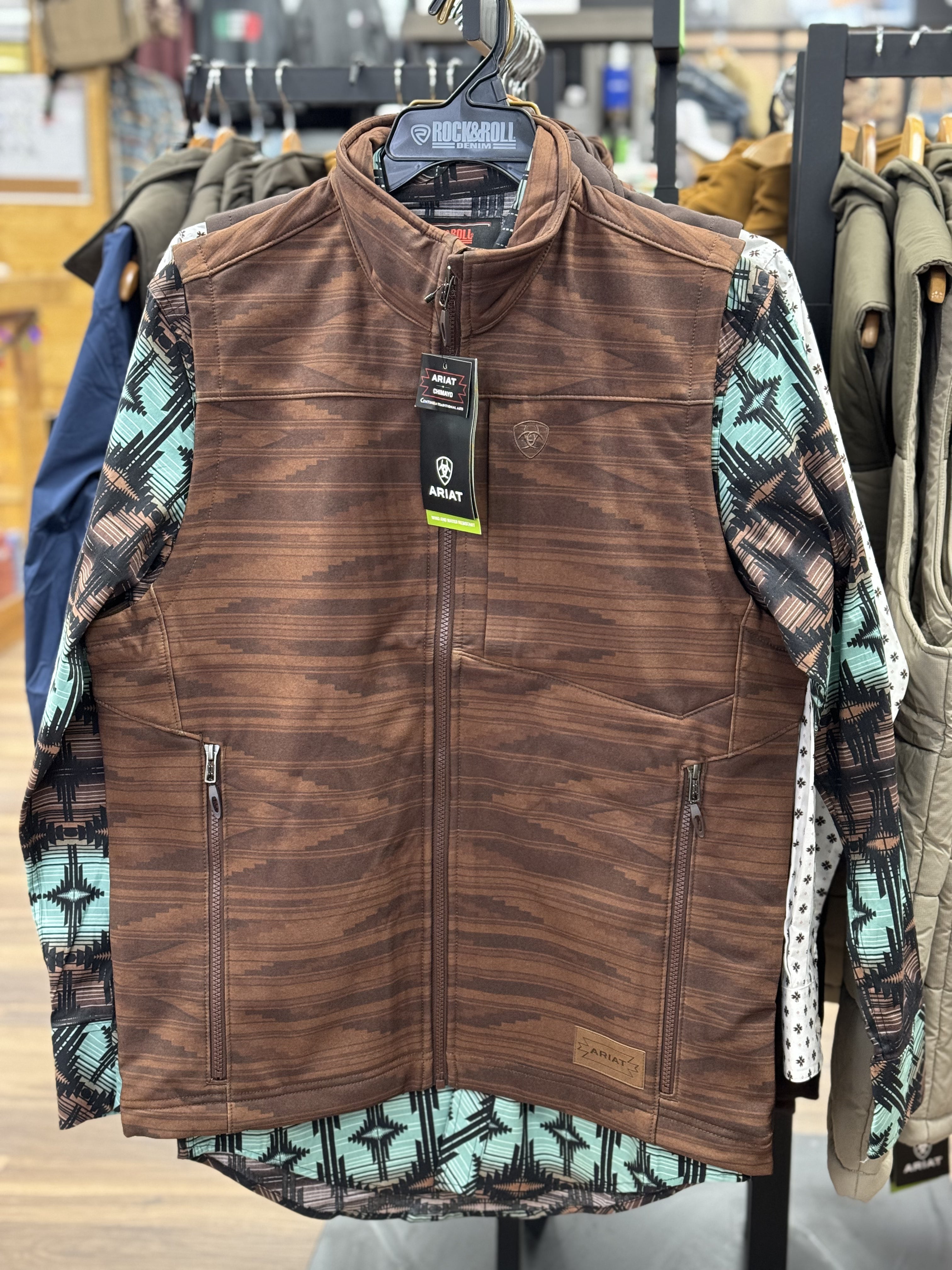 ARIAT Logo 2.0 Chimayo Vest Shaved Chocolate