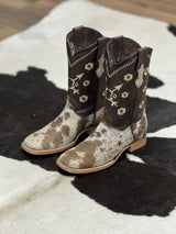 WOMENS ROCK'EM WHITE & BROWN COW HIDE (EVERY PAIR IS UNIQUE)