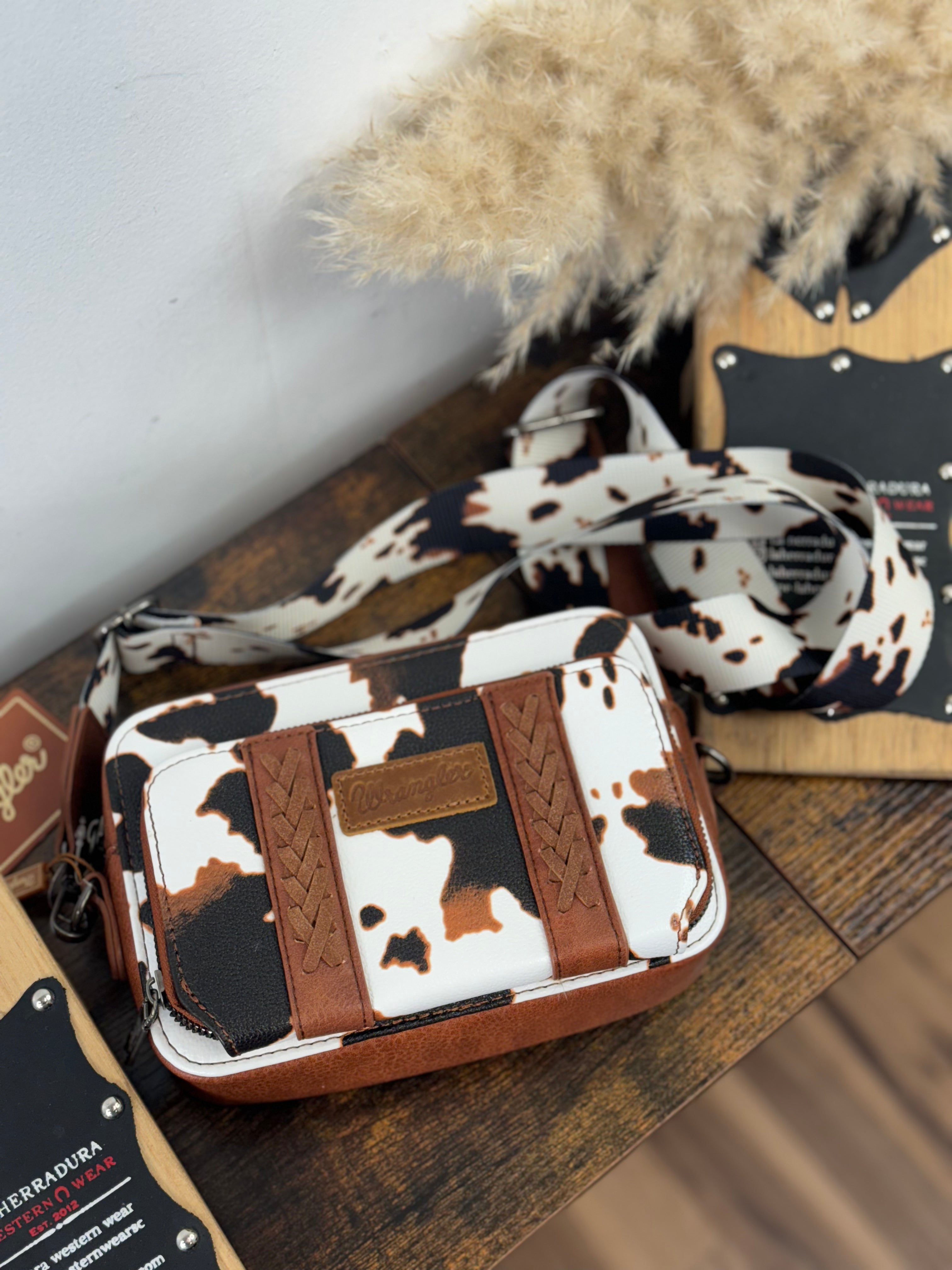 WRANGLER BROWN COW PRINT CROSSBODY SMALL