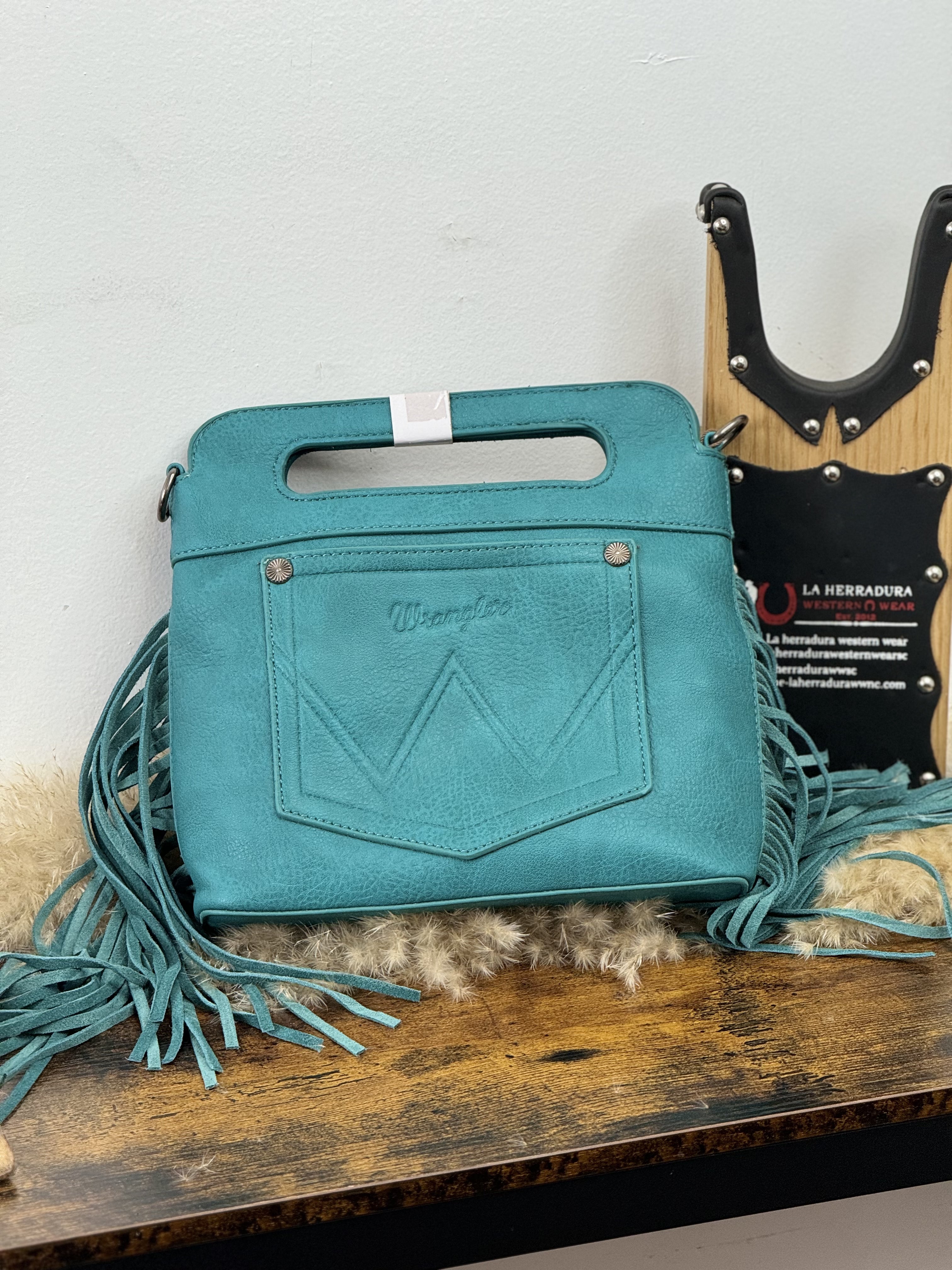 WRANGLER TURQUOISE STITCHED LEATHER HAND BAG NUEVO