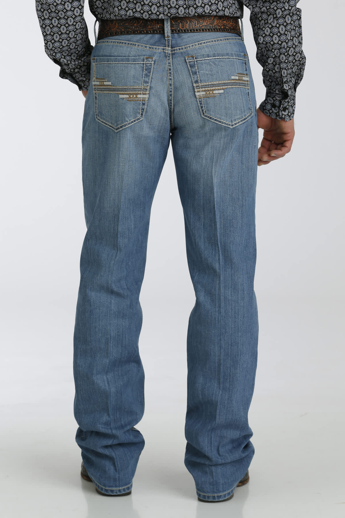 CINCH GRANT MIDRISE RELAXED BOOTCUT LIGHT WASH JEANS-MB59137001